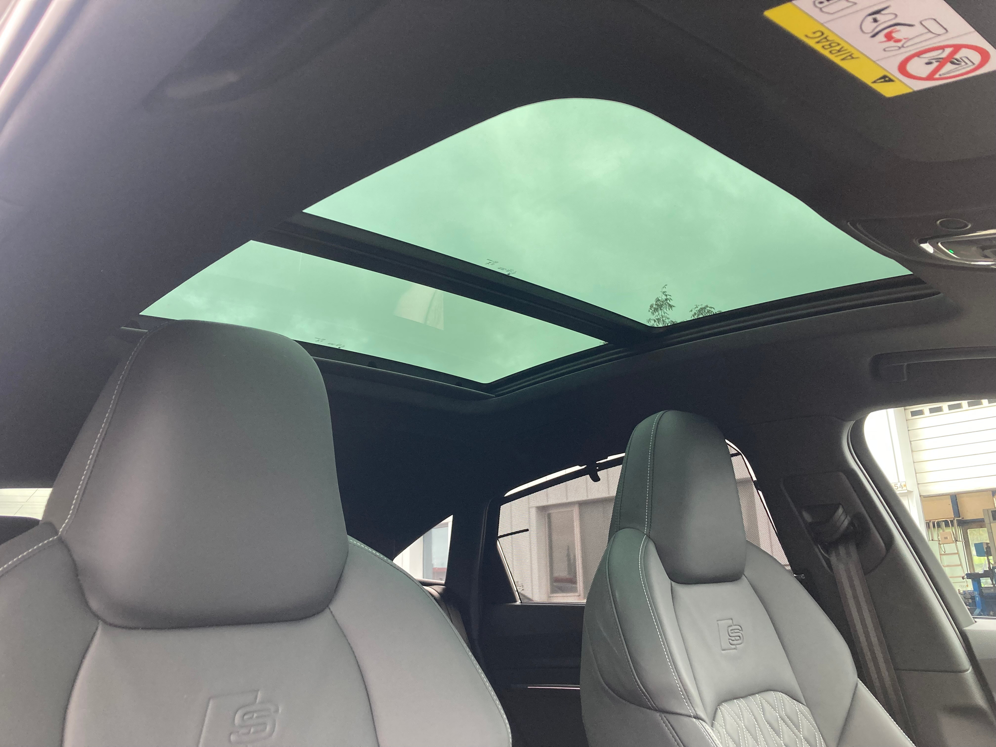 listing desktop thumbnail image 10