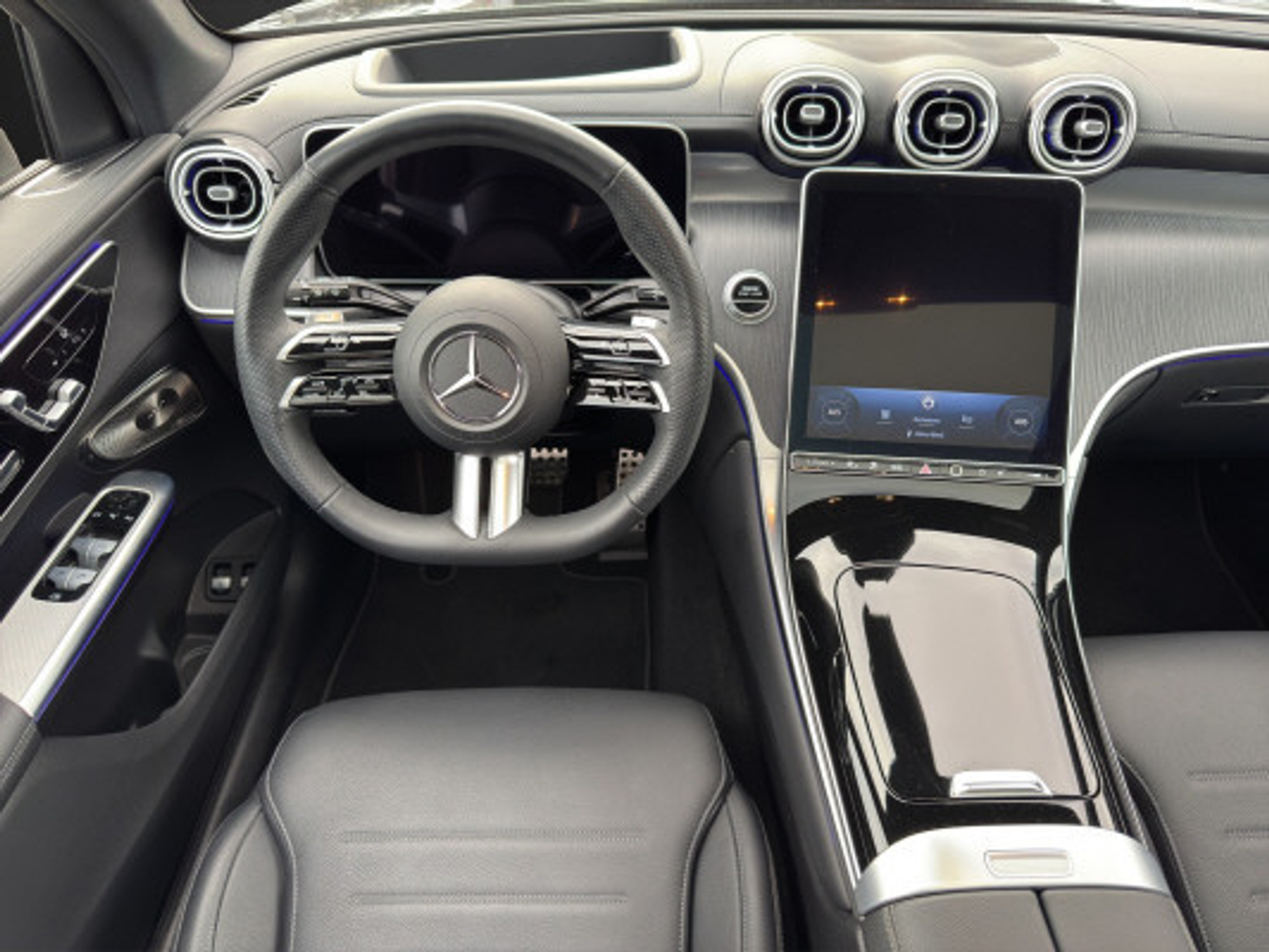 listing desktop thumbnail image 7