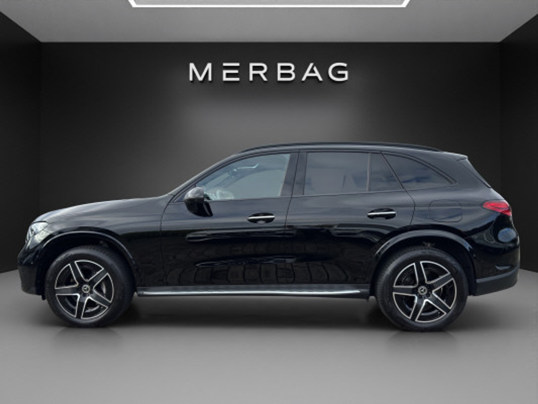 listing desktop thumbnail image 2