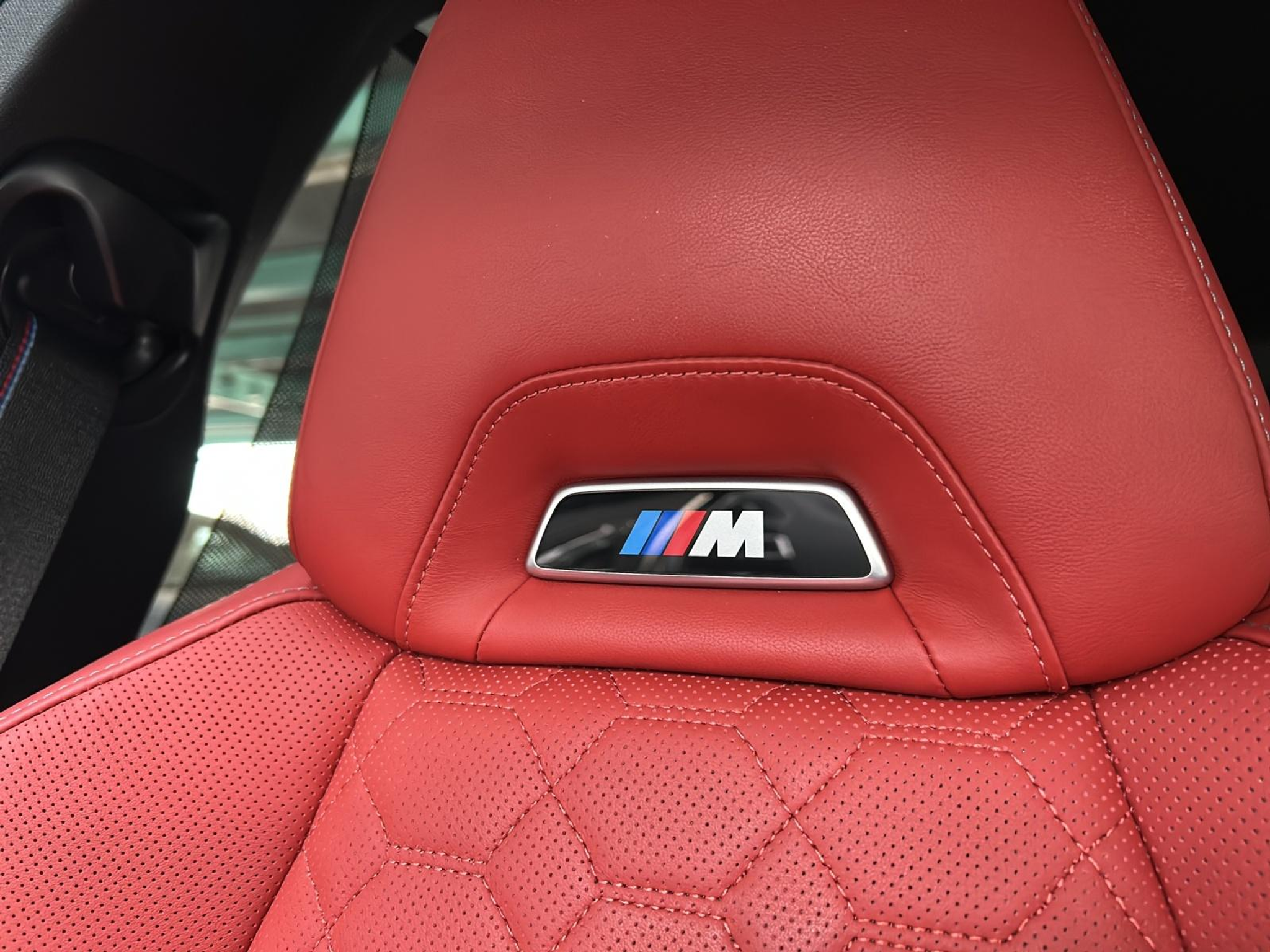 listing desktop thumbnail image 23