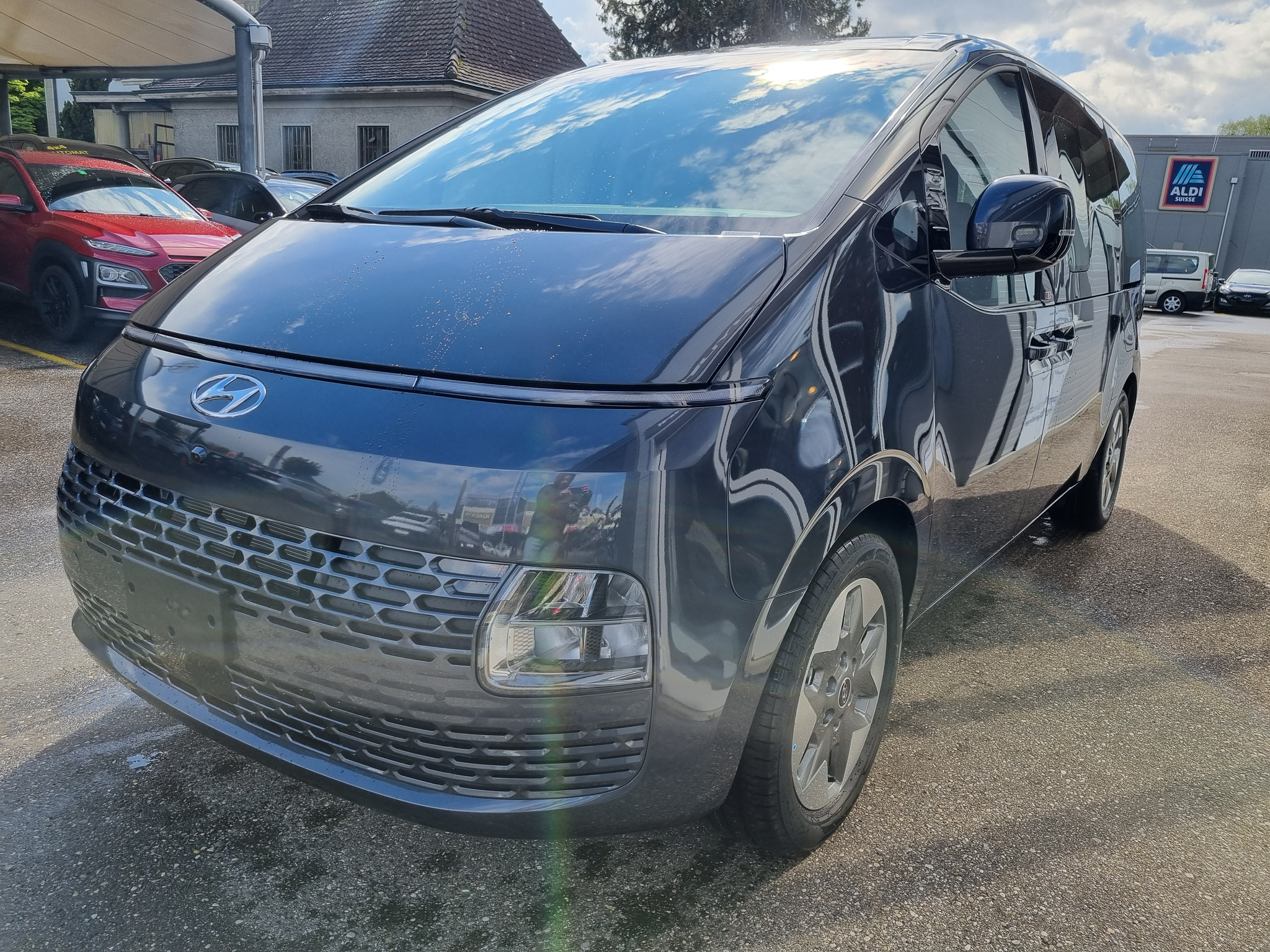 listing desktop thumbnail image 2