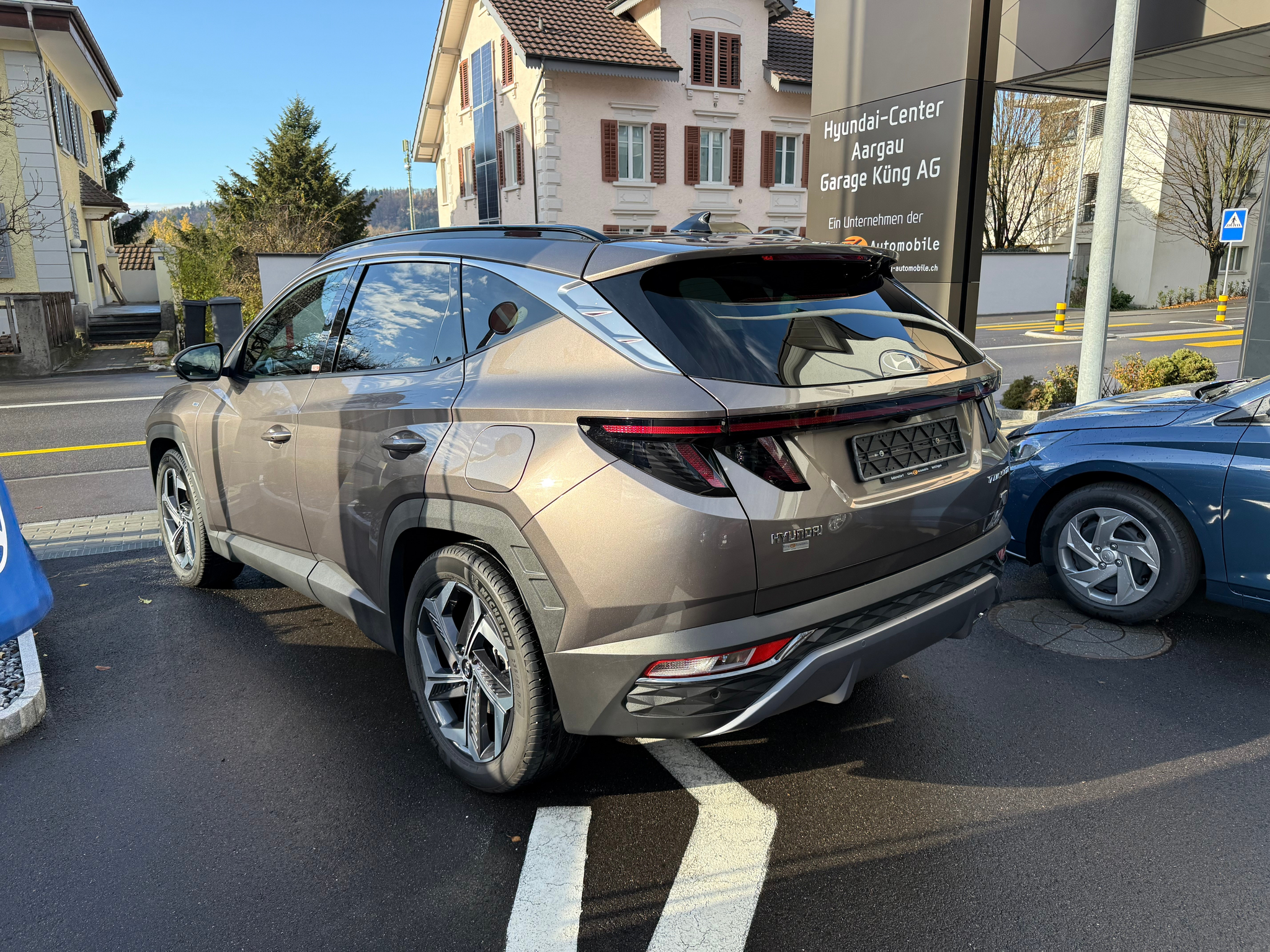 listing desktop thumbnail image 6