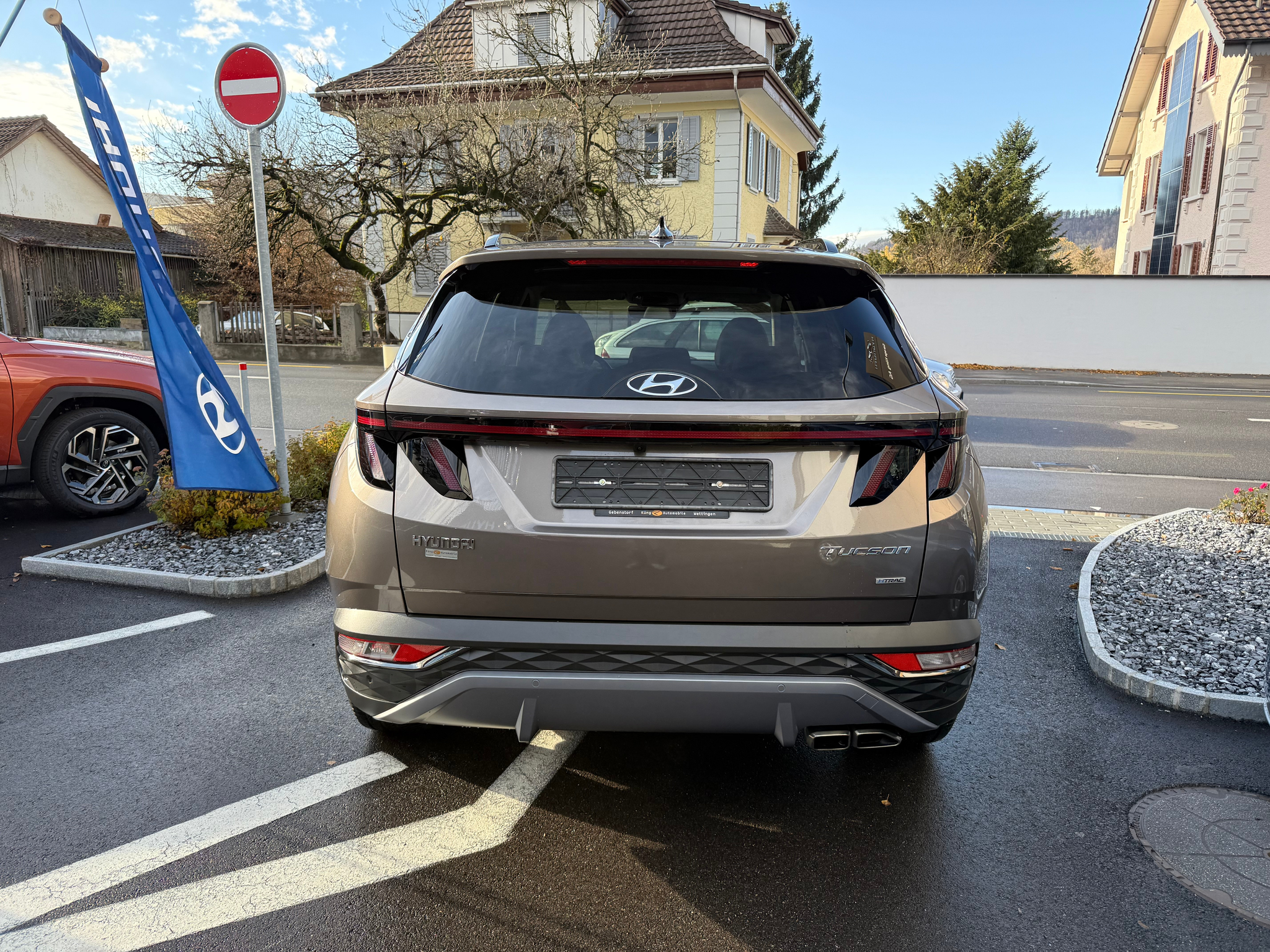 listing desktop thumbnail image 5