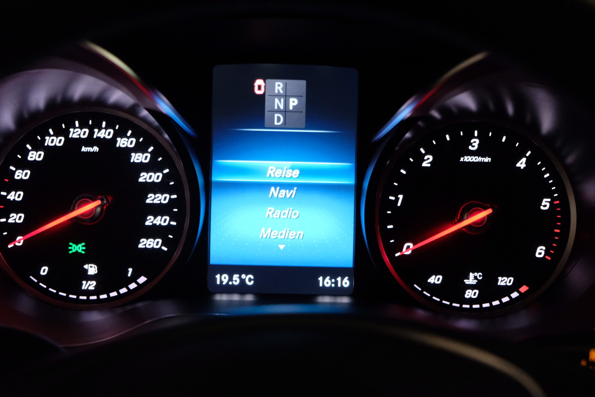 listing desktop thumbnail image 15