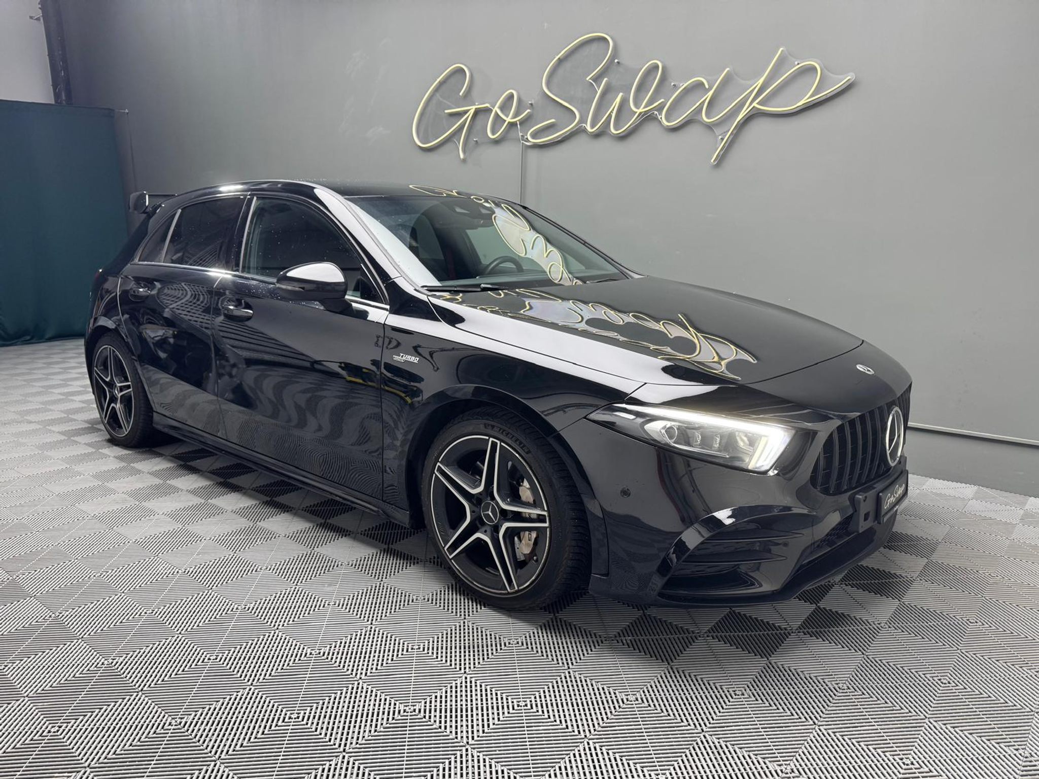 car-image-0