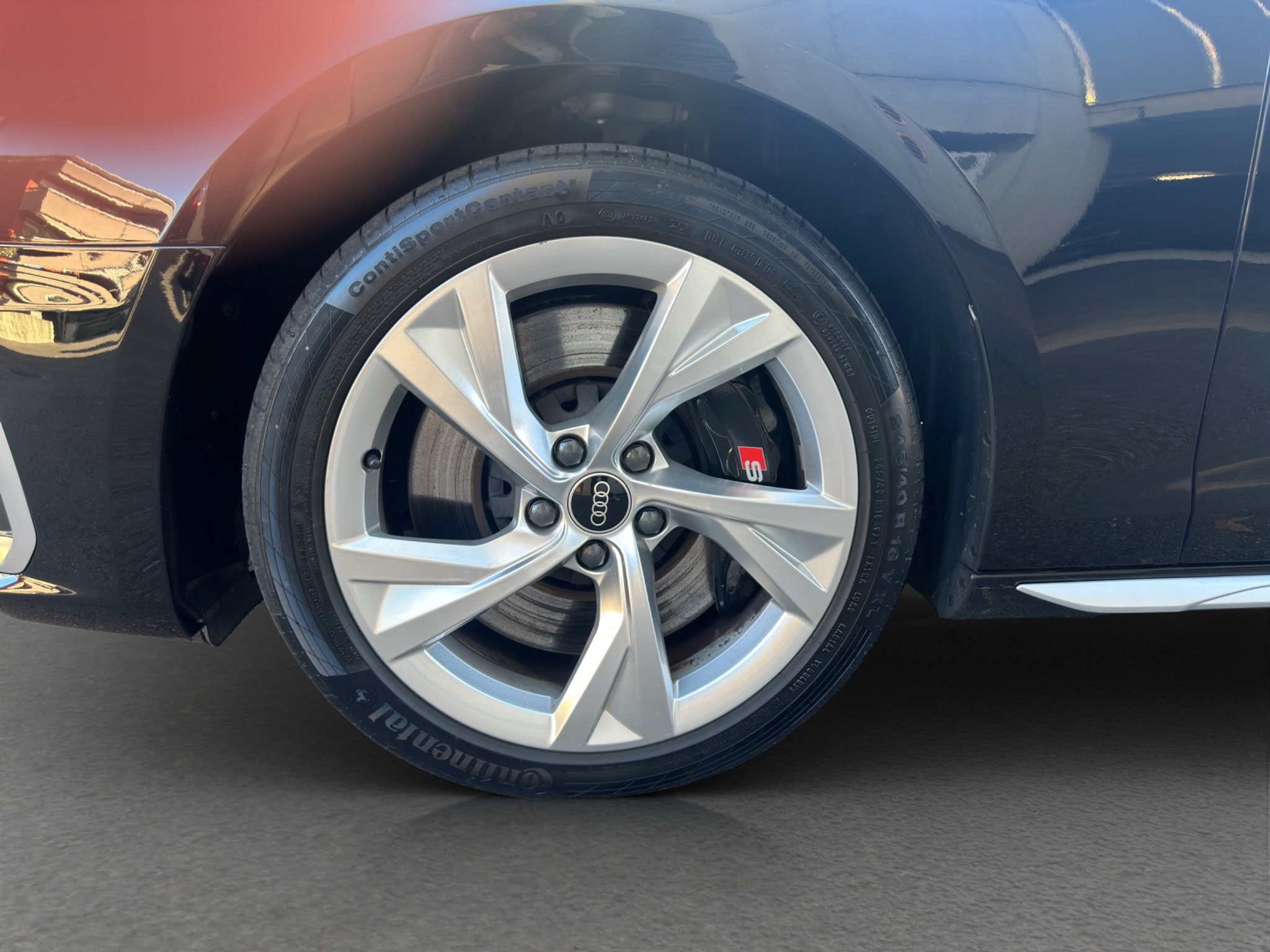 listing desktop thumbnail image 4