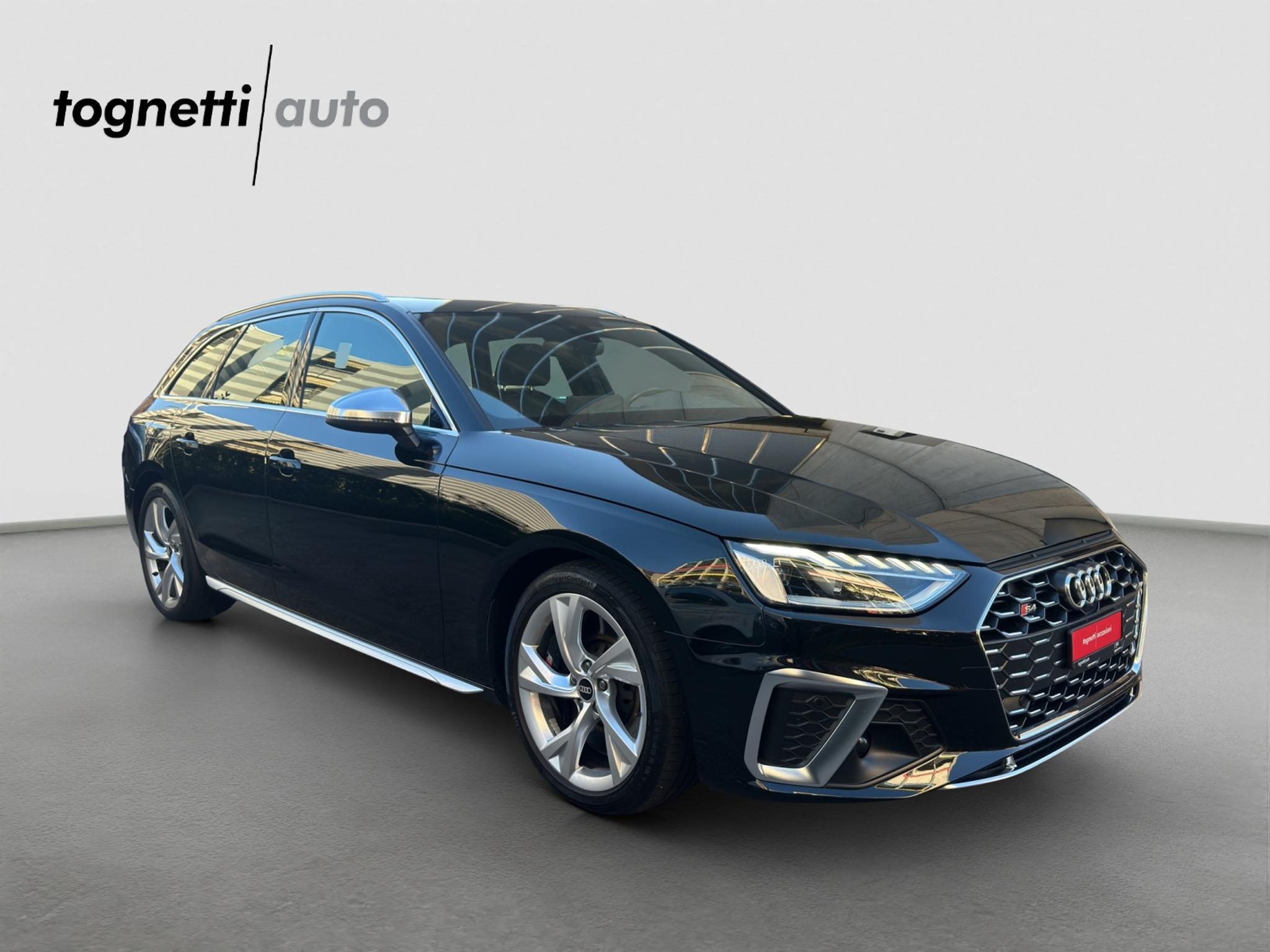 listing desktop thumbnail image 1