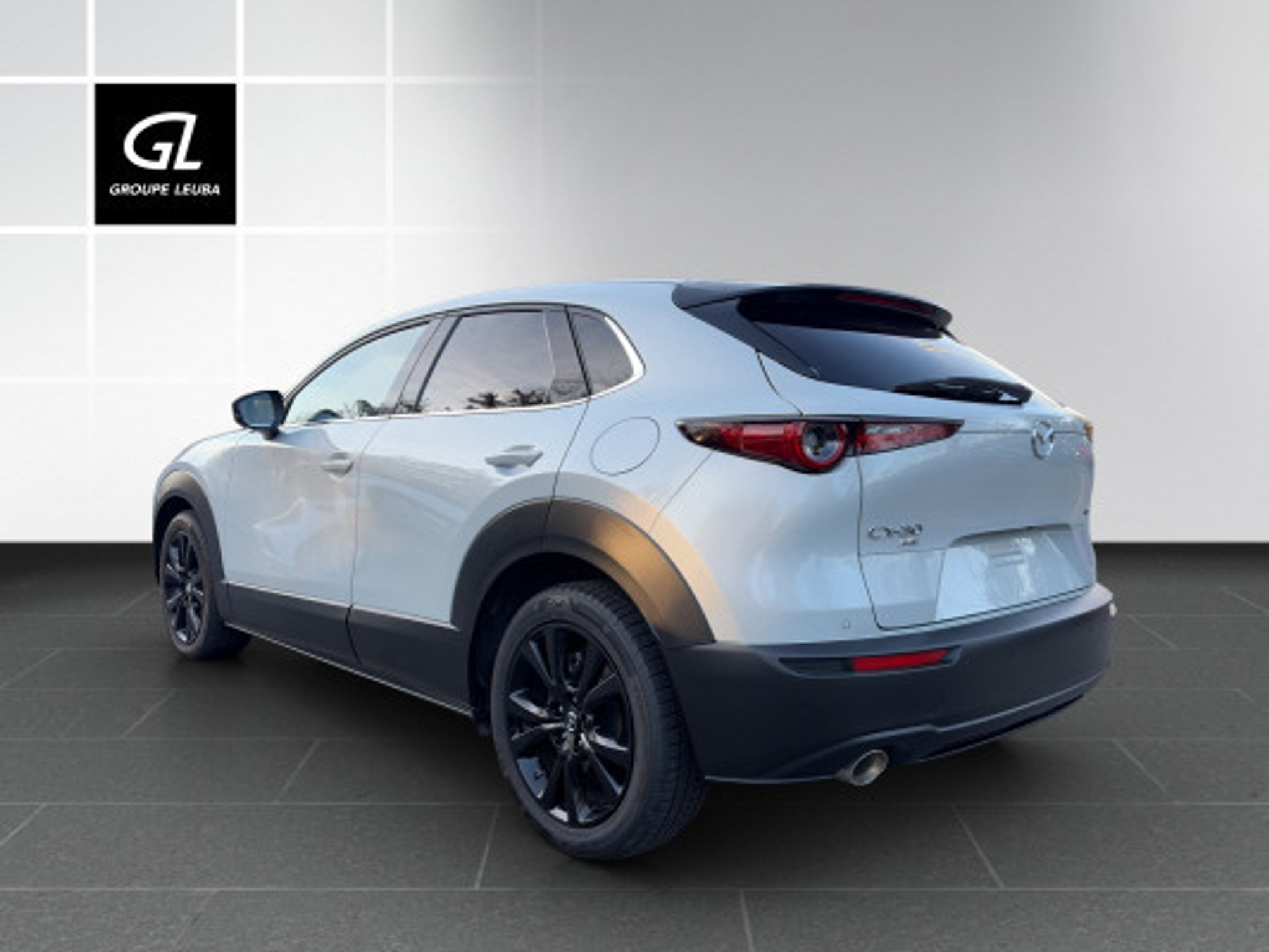 listing desktop thumbnail image 3