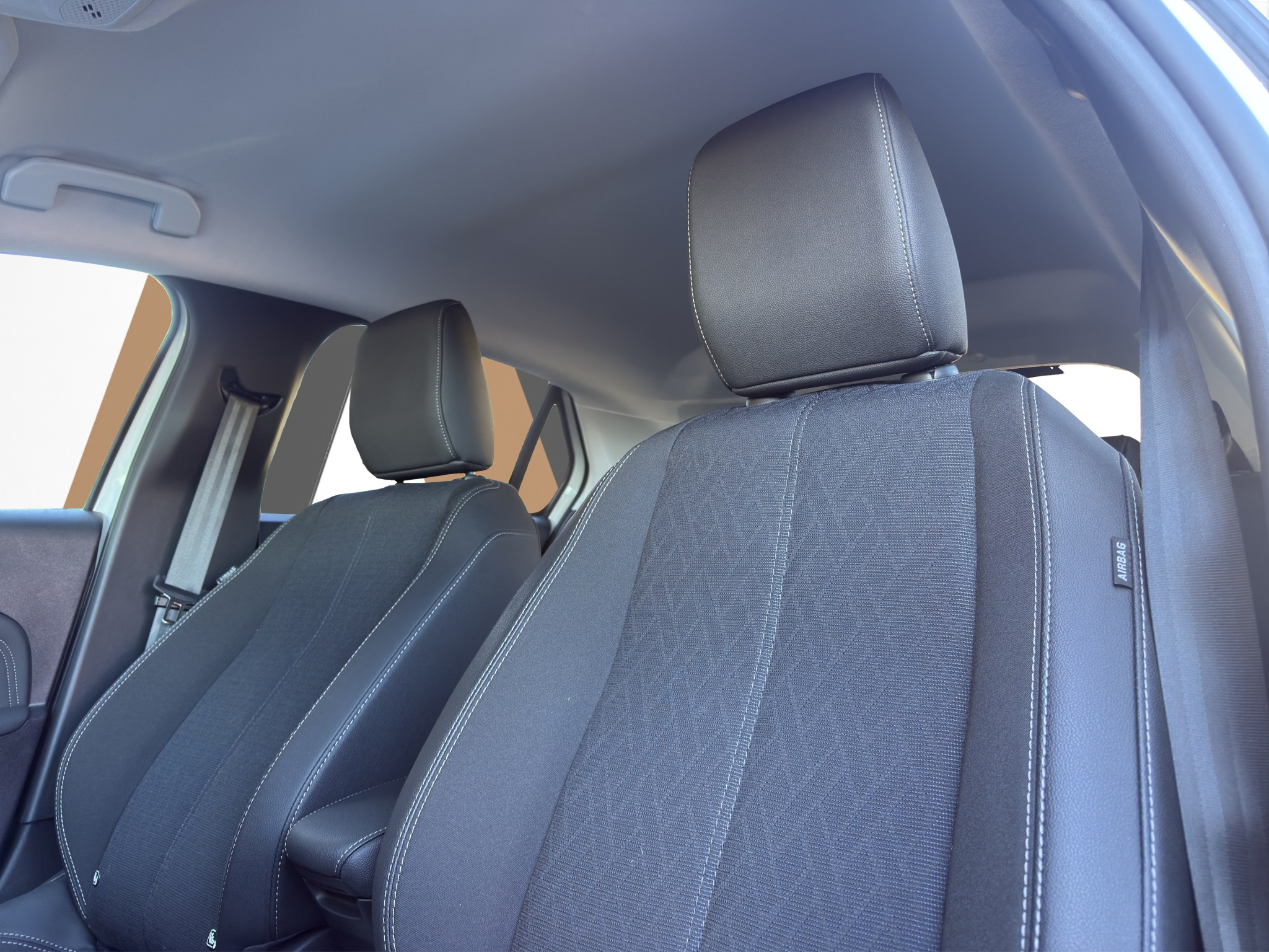 listing desktop thumbnail image 19