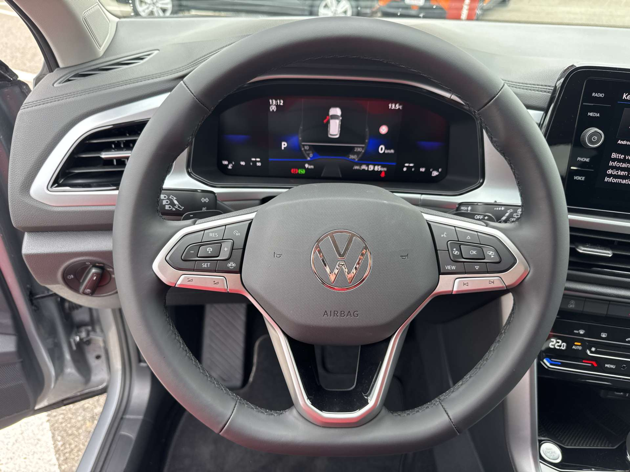 listing desktop thumbnail image 15