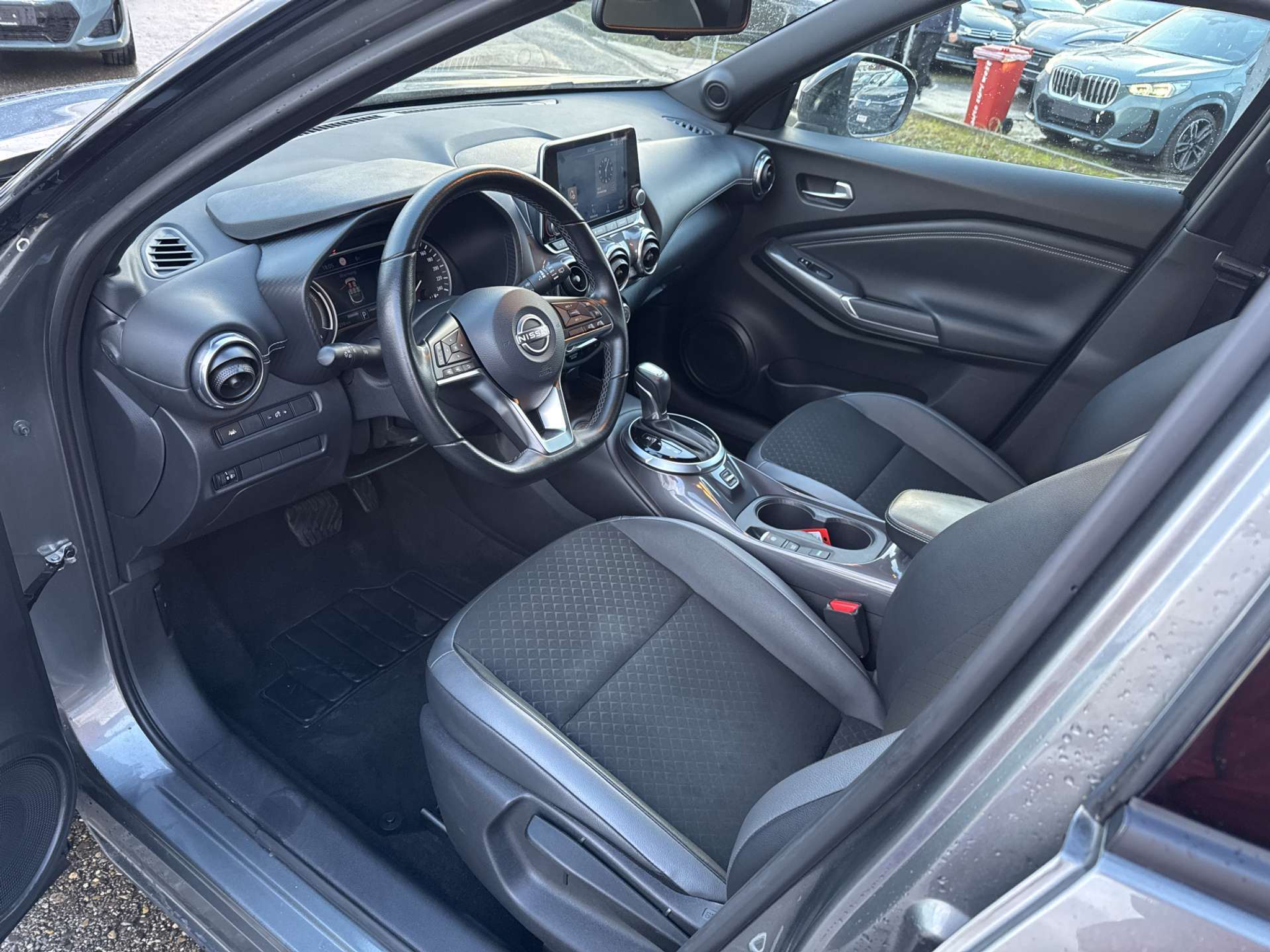 listing desktop thumbnail image 5