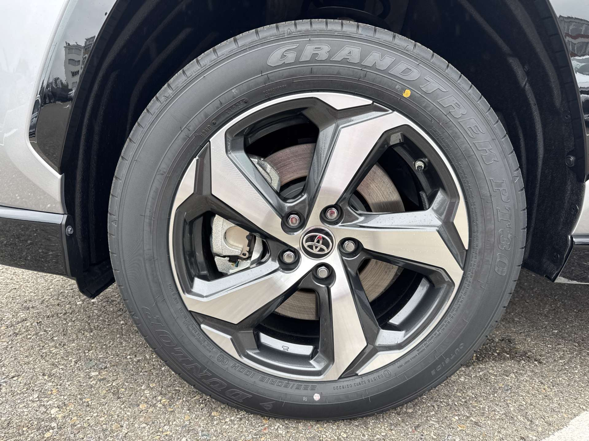 listing desktop thumbnail image 8