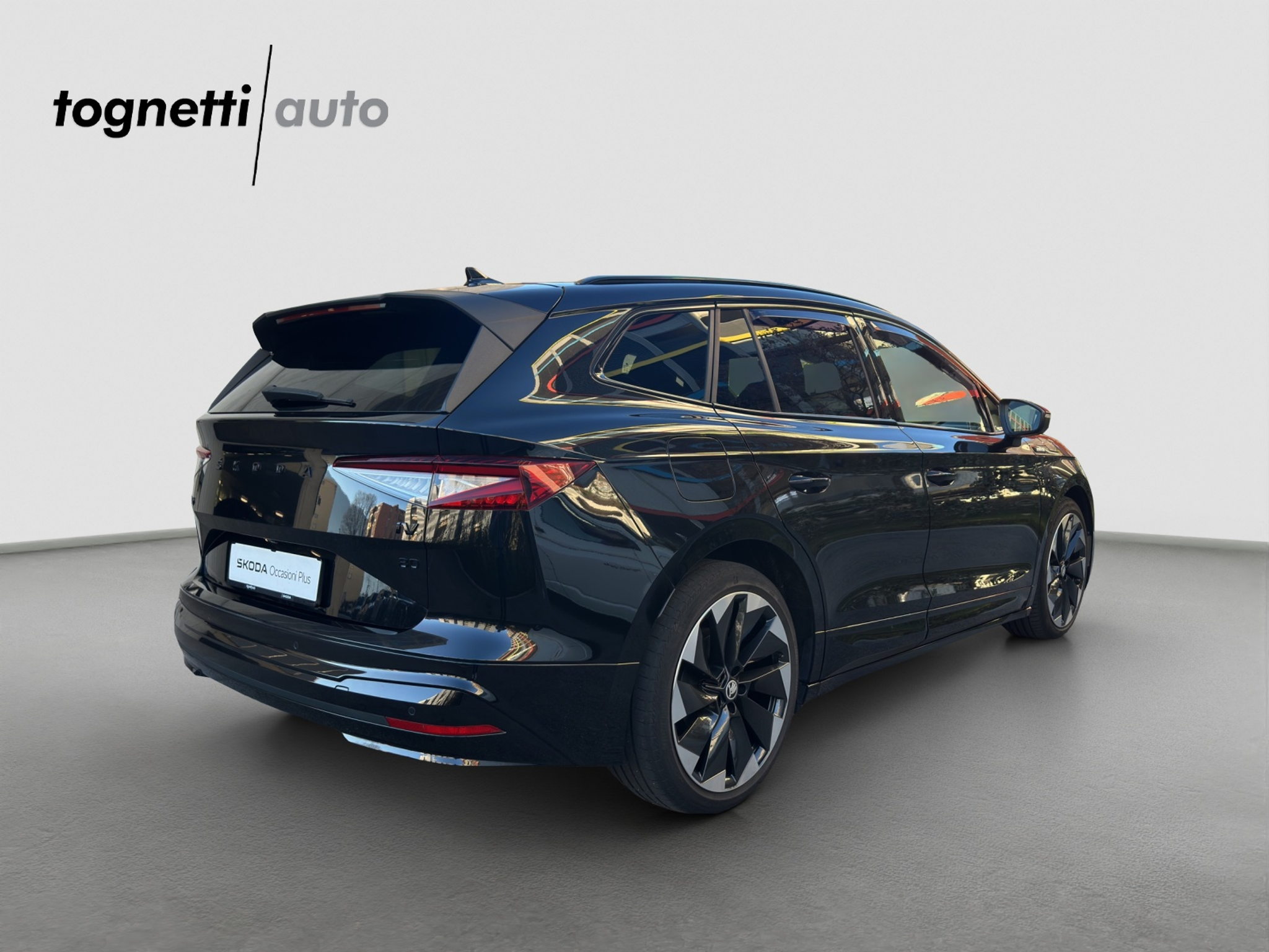 listing desktop thumbnail image 3