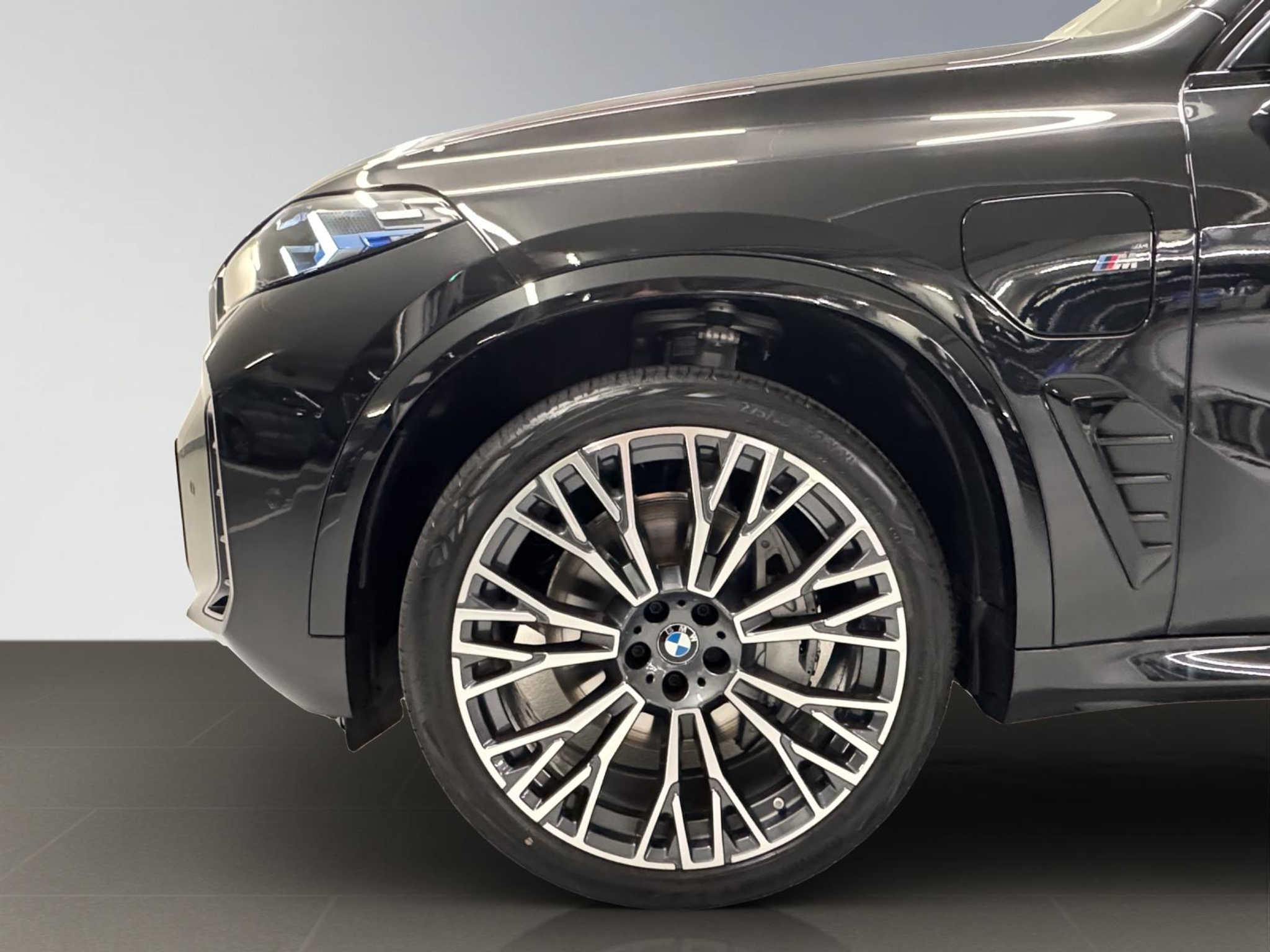 listing desktop thumbnail image 8