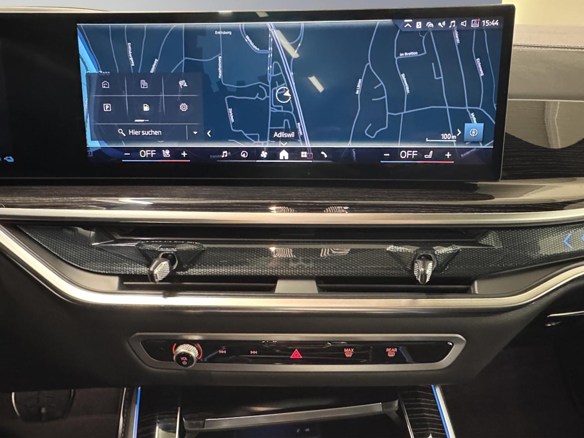 listing desktop thumbnail image 16