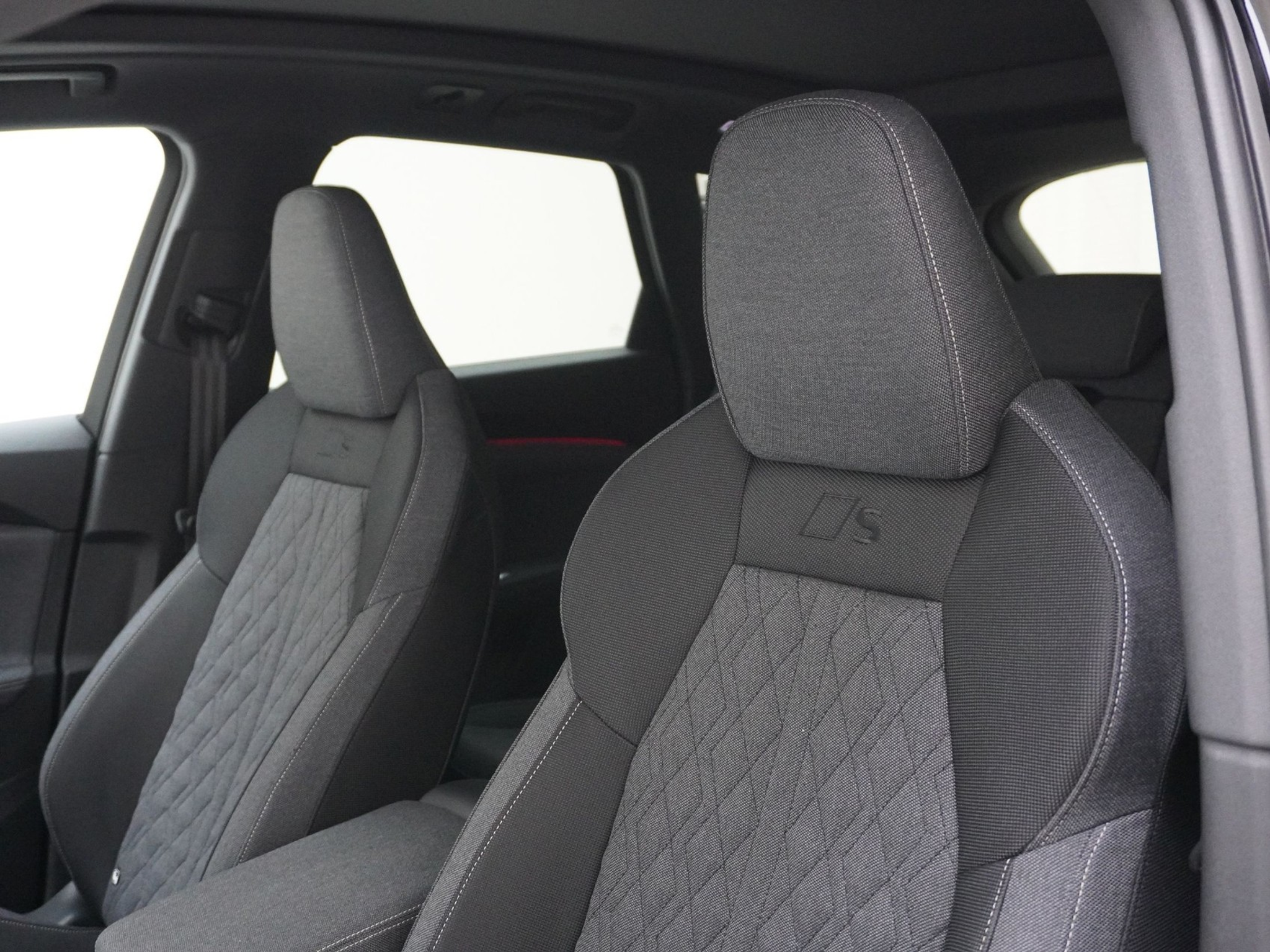 listing desktop thumbnail image 14