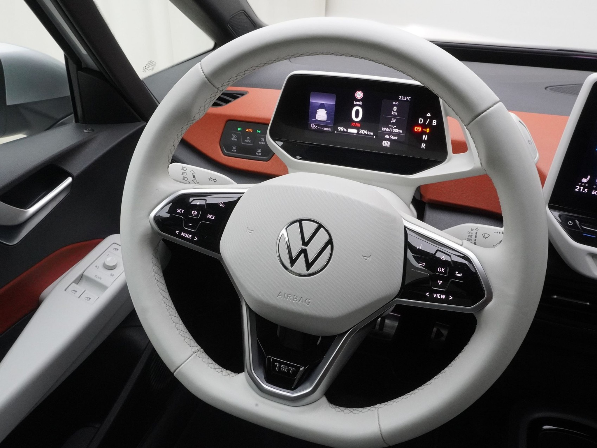 listing desktop thumbnail image 9