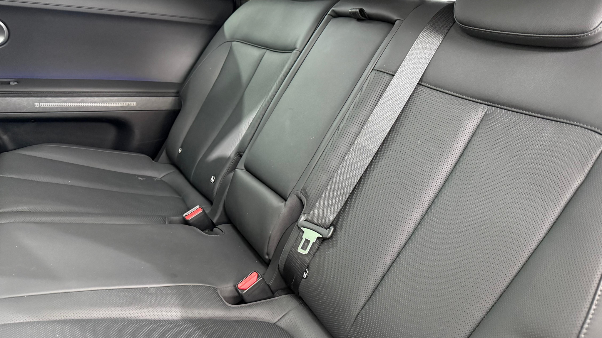 listing desktop thumbnail image 5