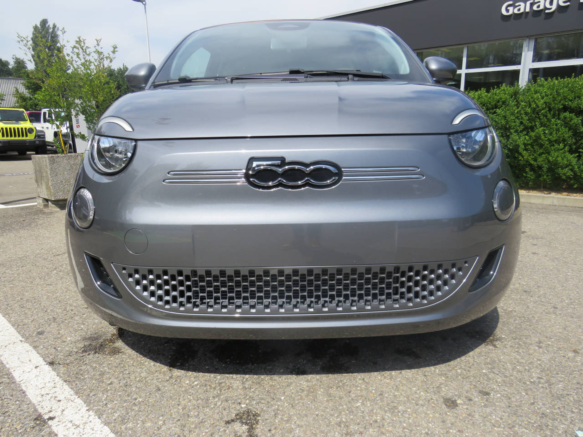 listing desktop thumbnail image 7