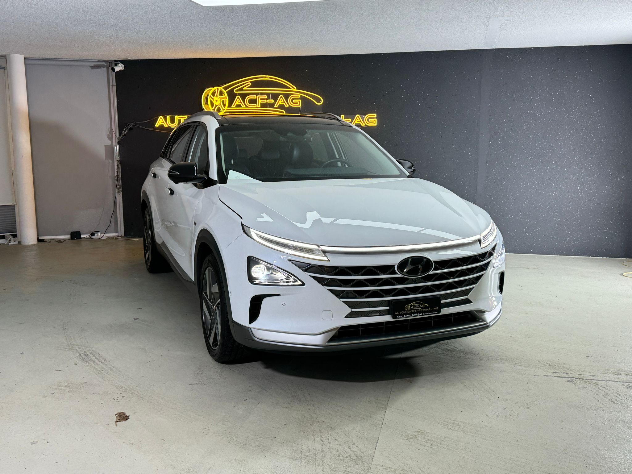 listing desktop thumbnail image 2