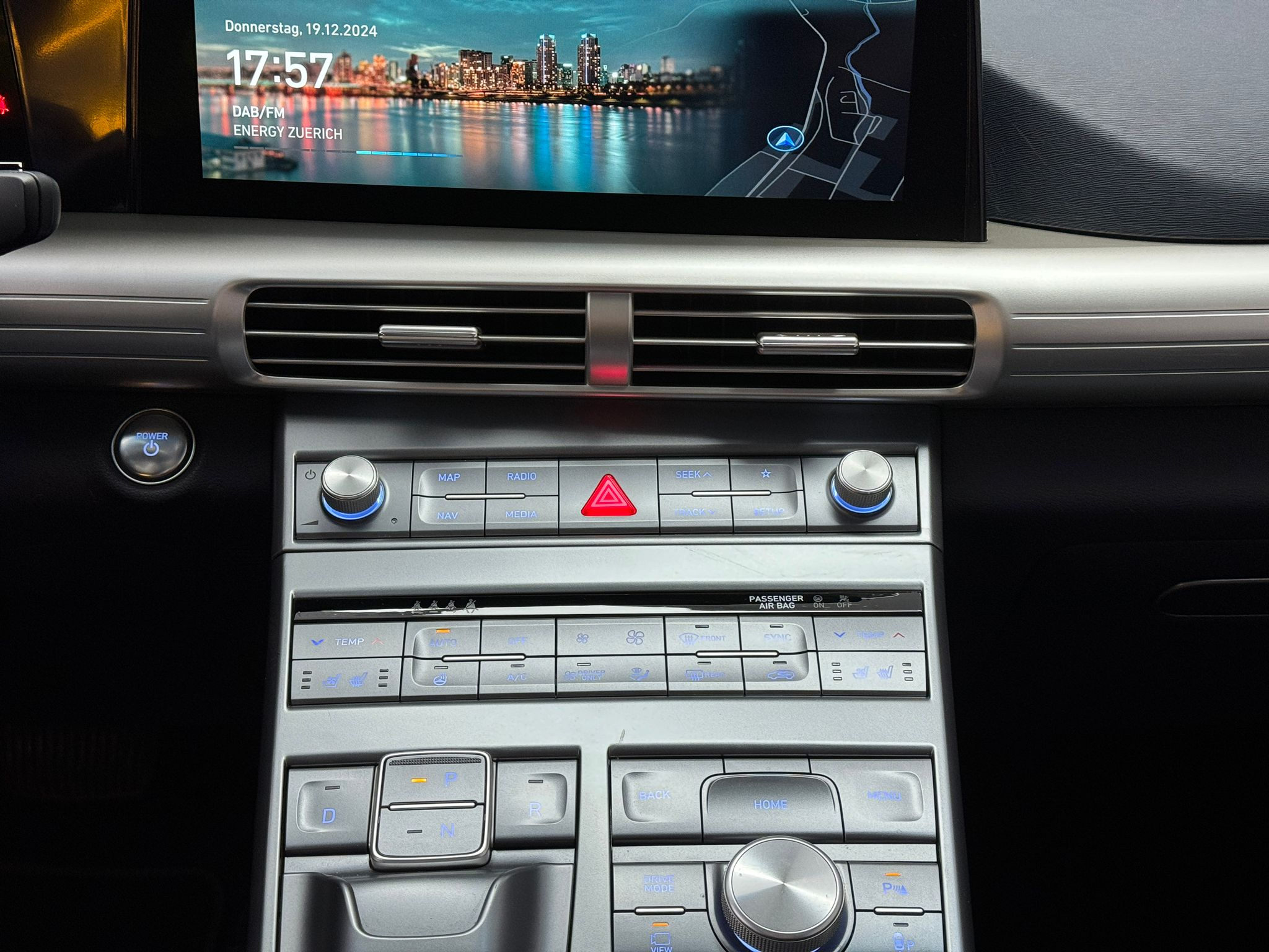 listing desktop thumbnail image 9