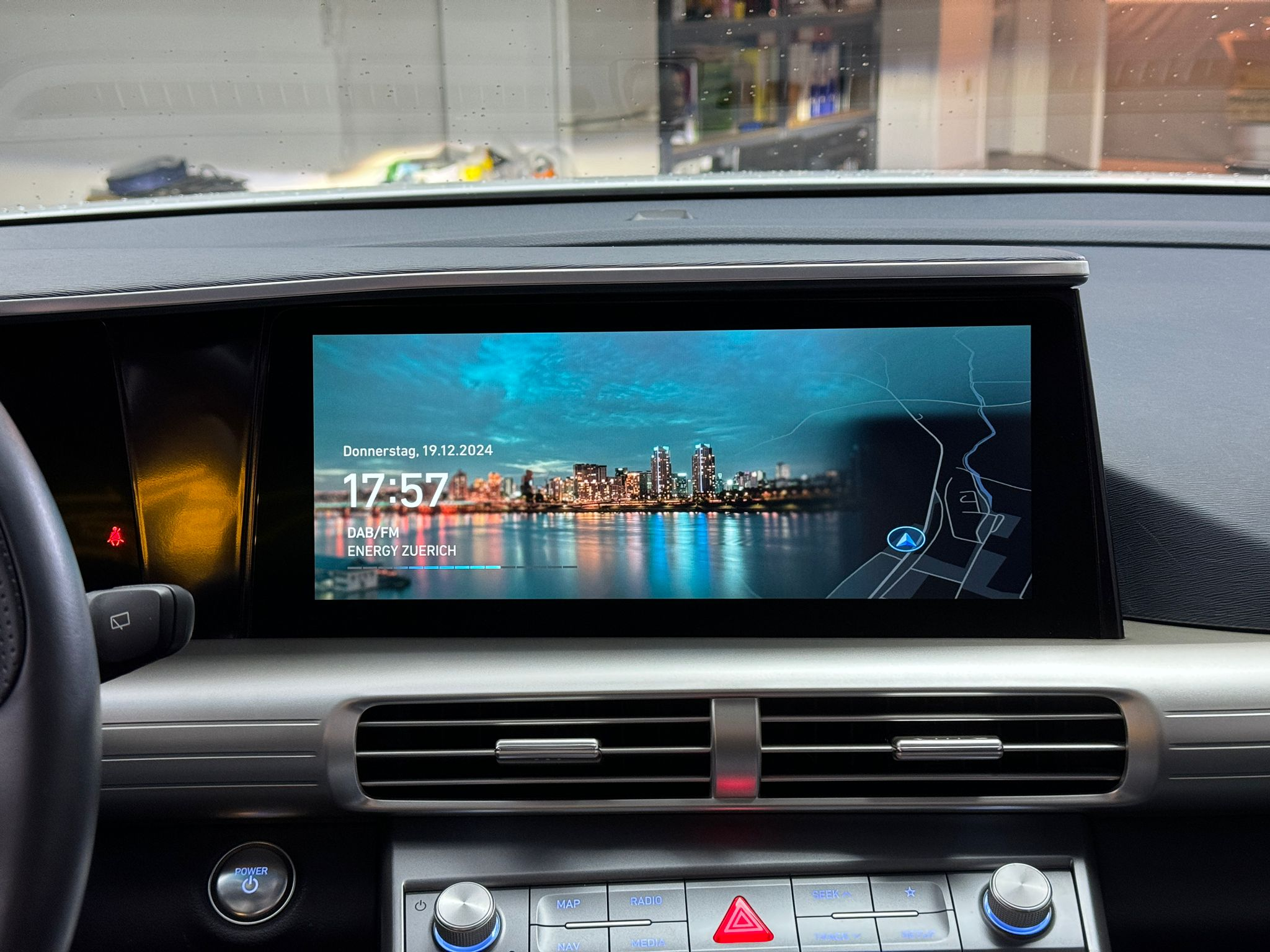 listing desktop thumbnail image 7