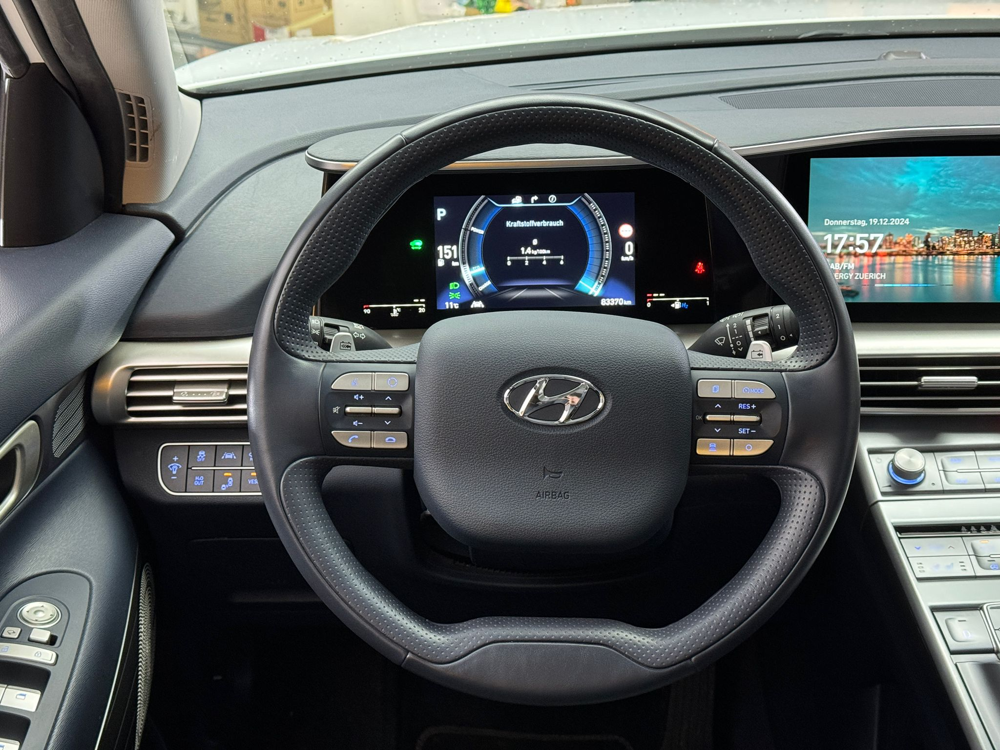 listing desktop thumbnail image 6