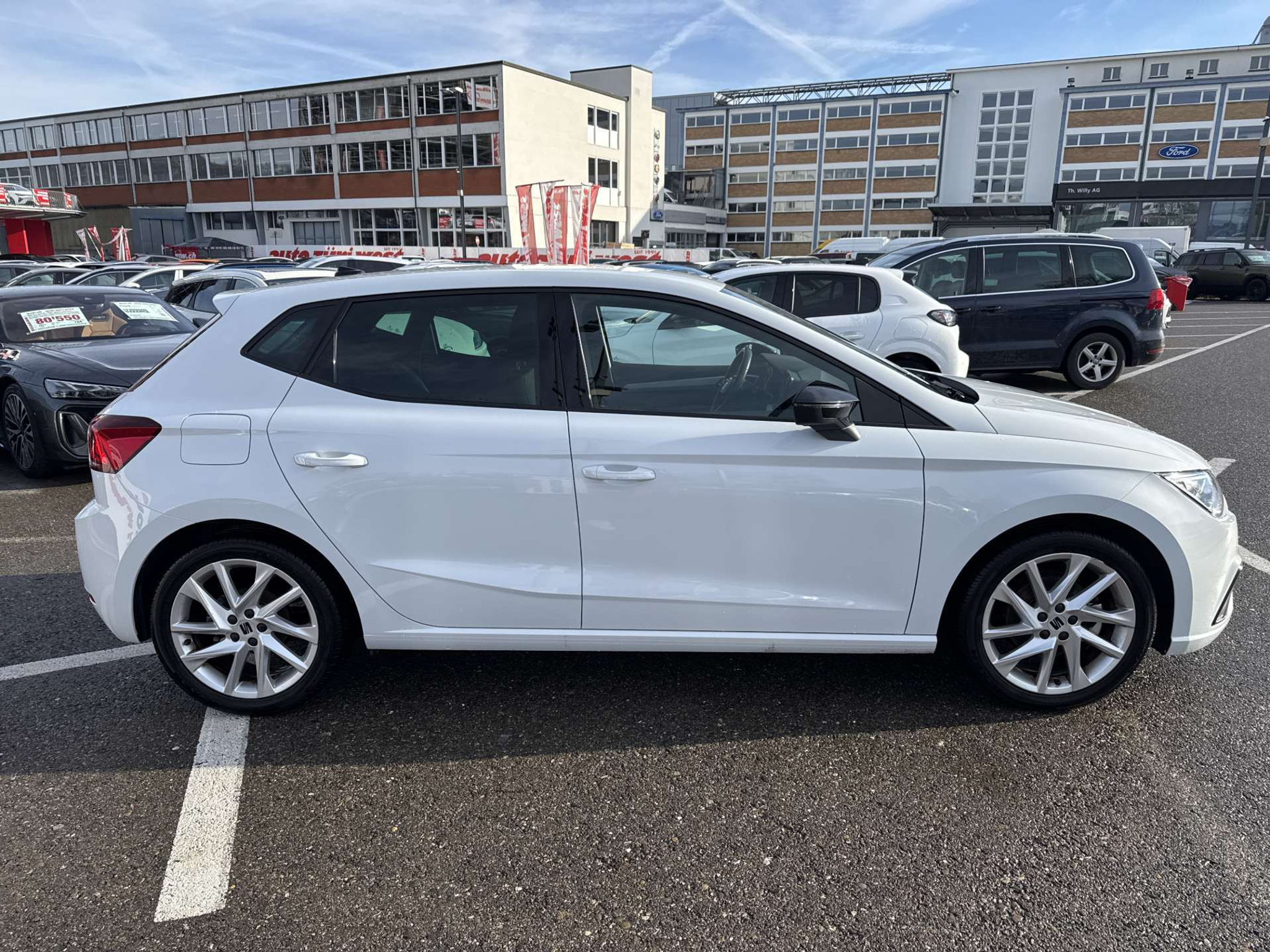 listing desktop thumbnail image 10