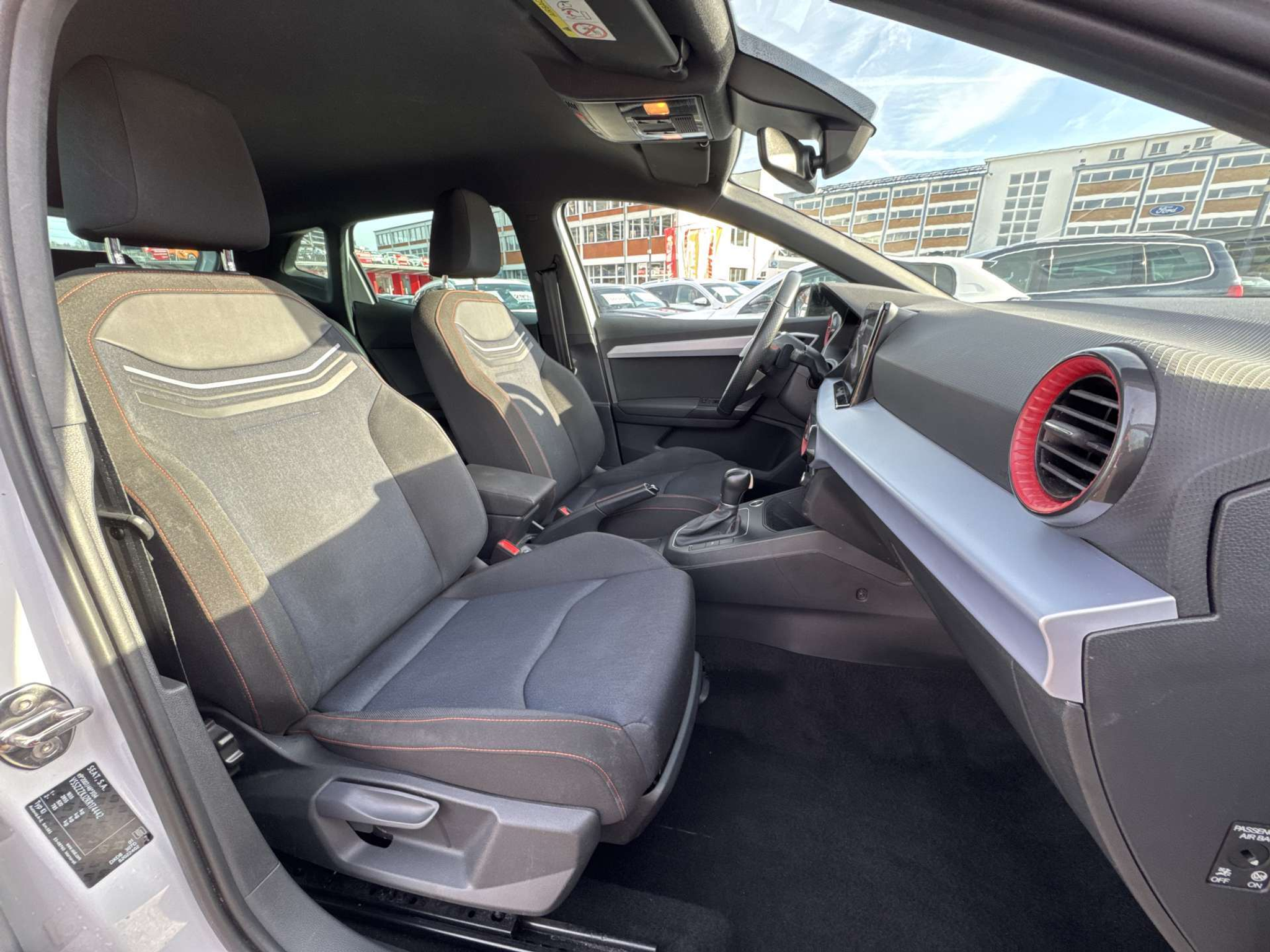 listing desktop thumbnail image 12