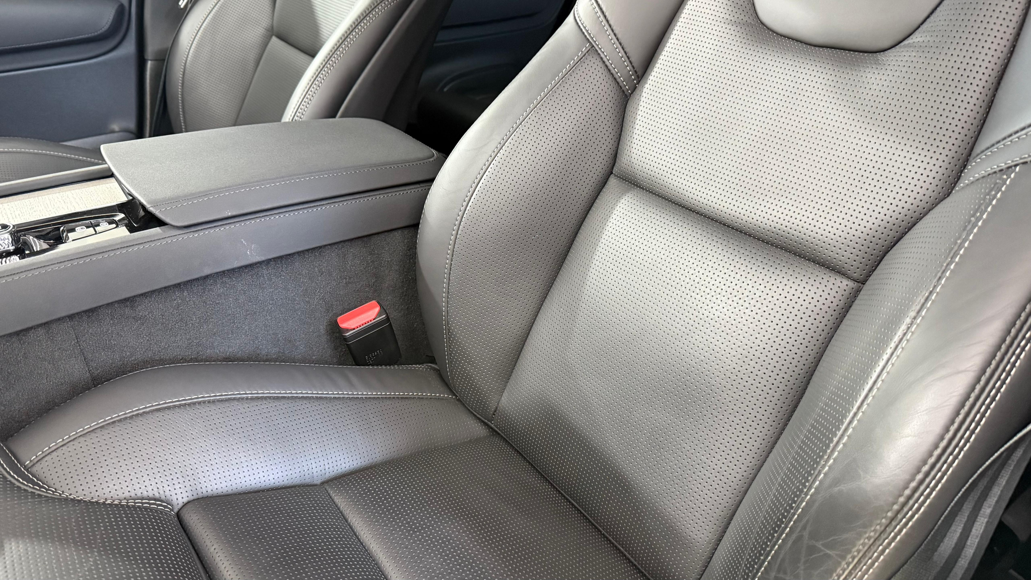 listing desktop thumbnail image 11