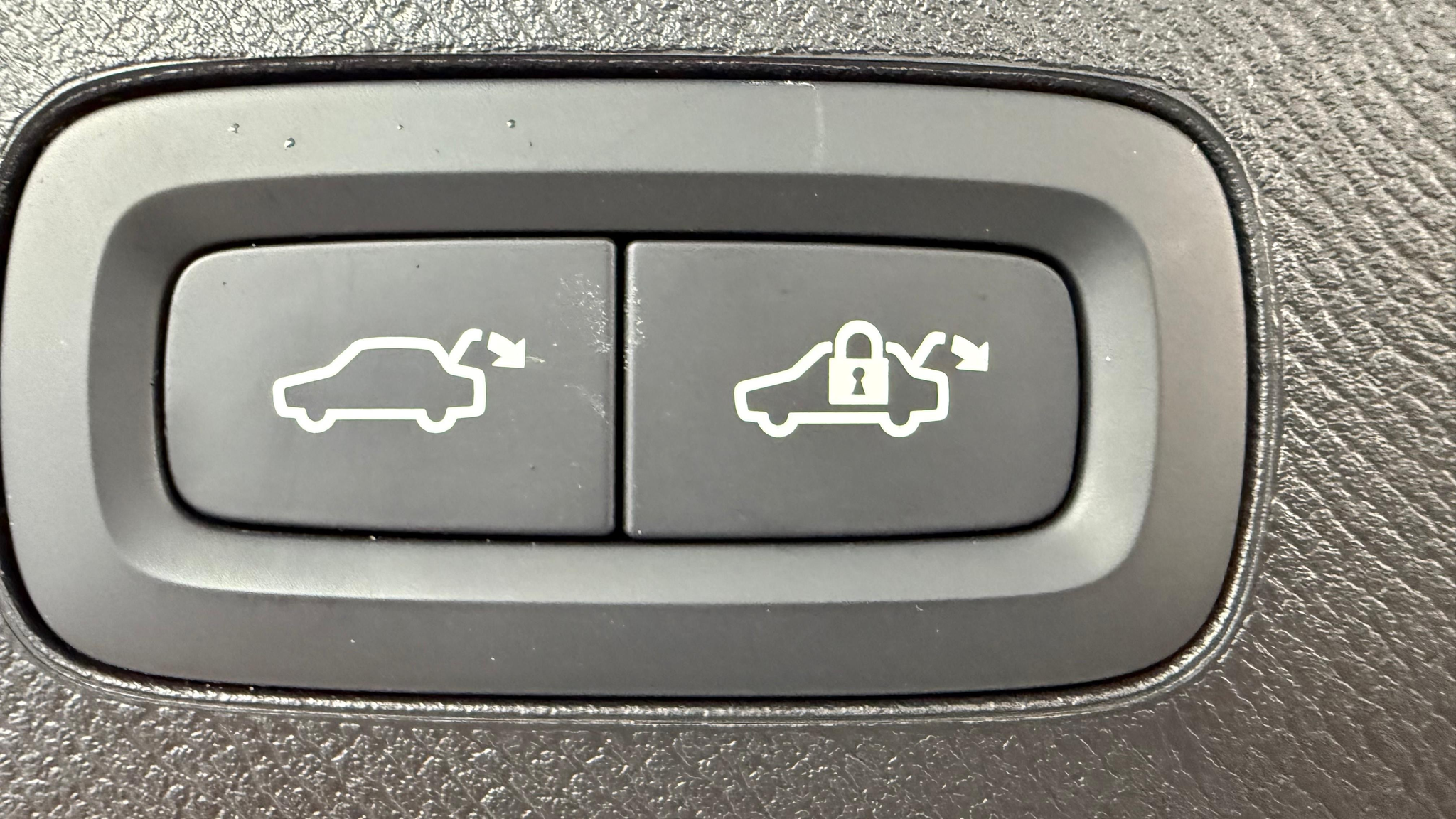 listing desktop thumbnail image 15