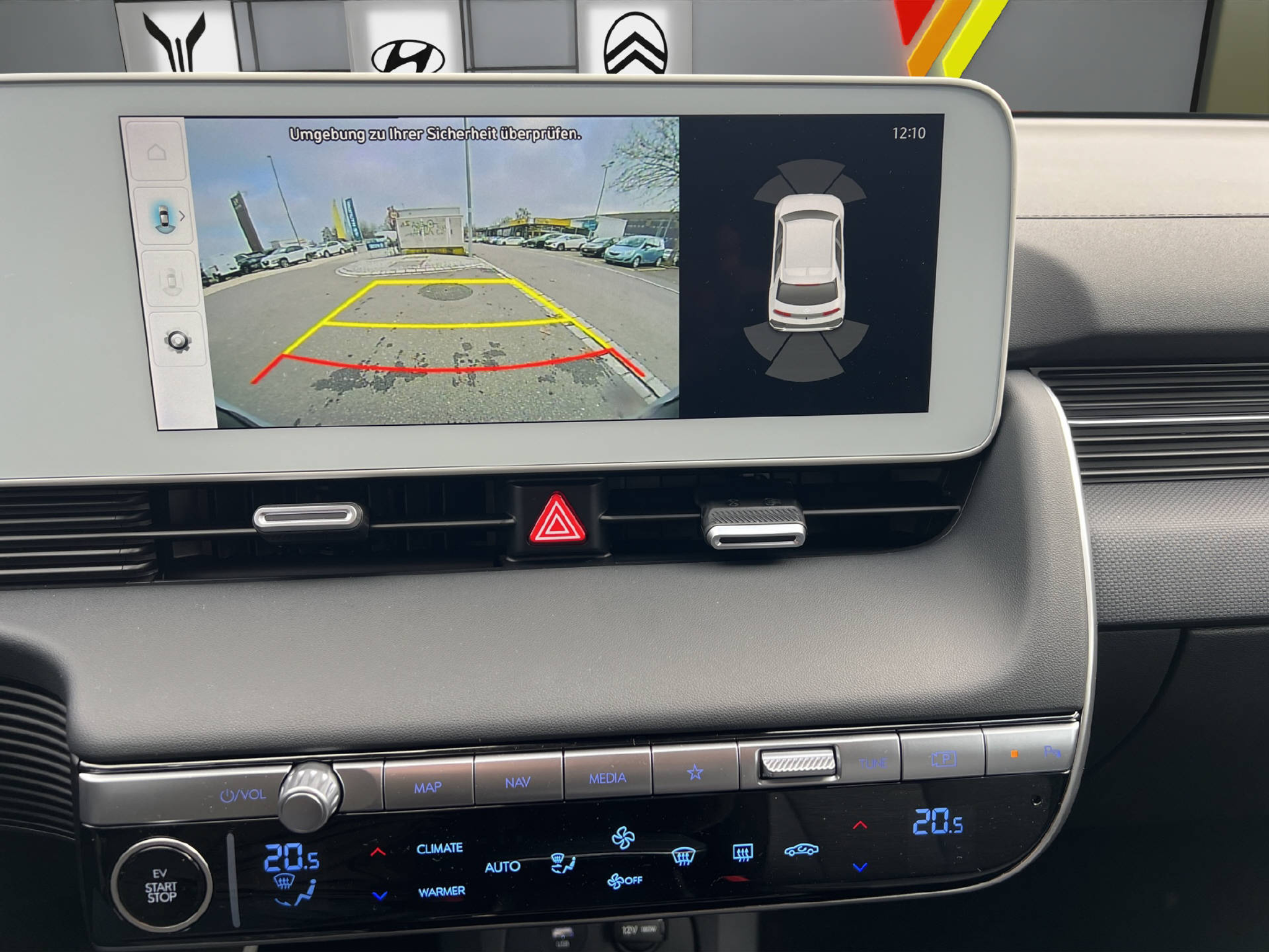 listing desktop thumbnail image 12