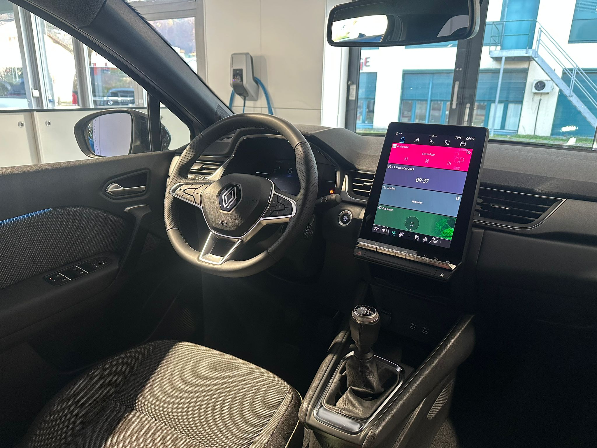 listing desktop thumbnail image 7