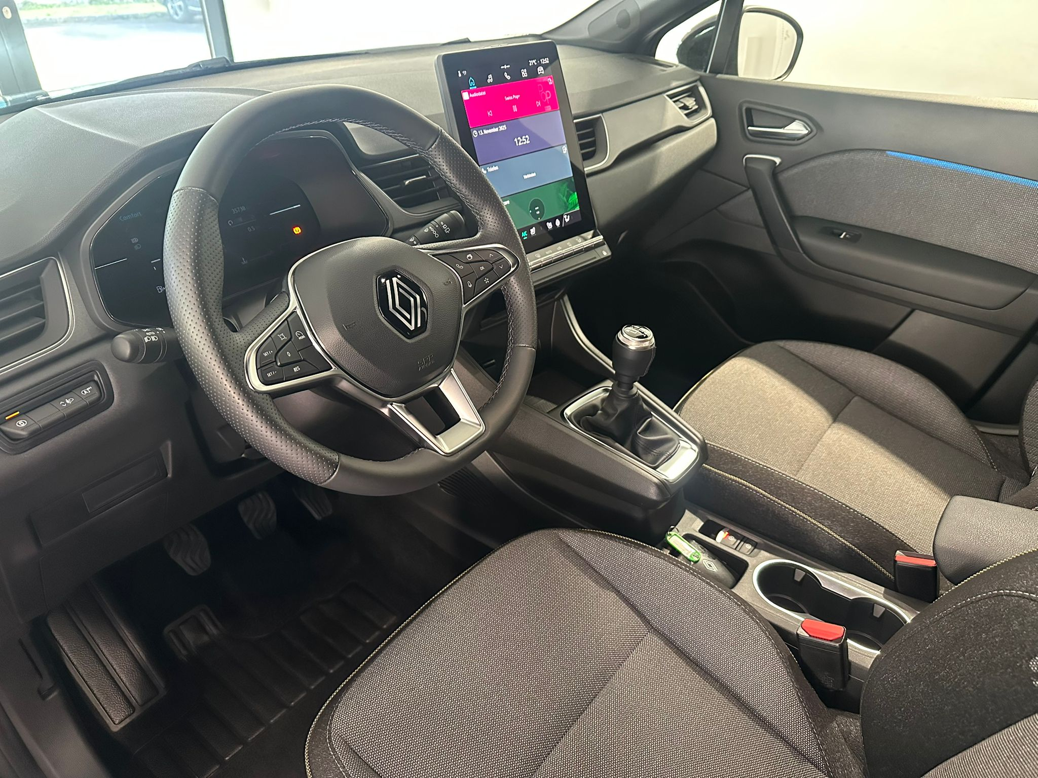 listing desktop thumbnail image 9