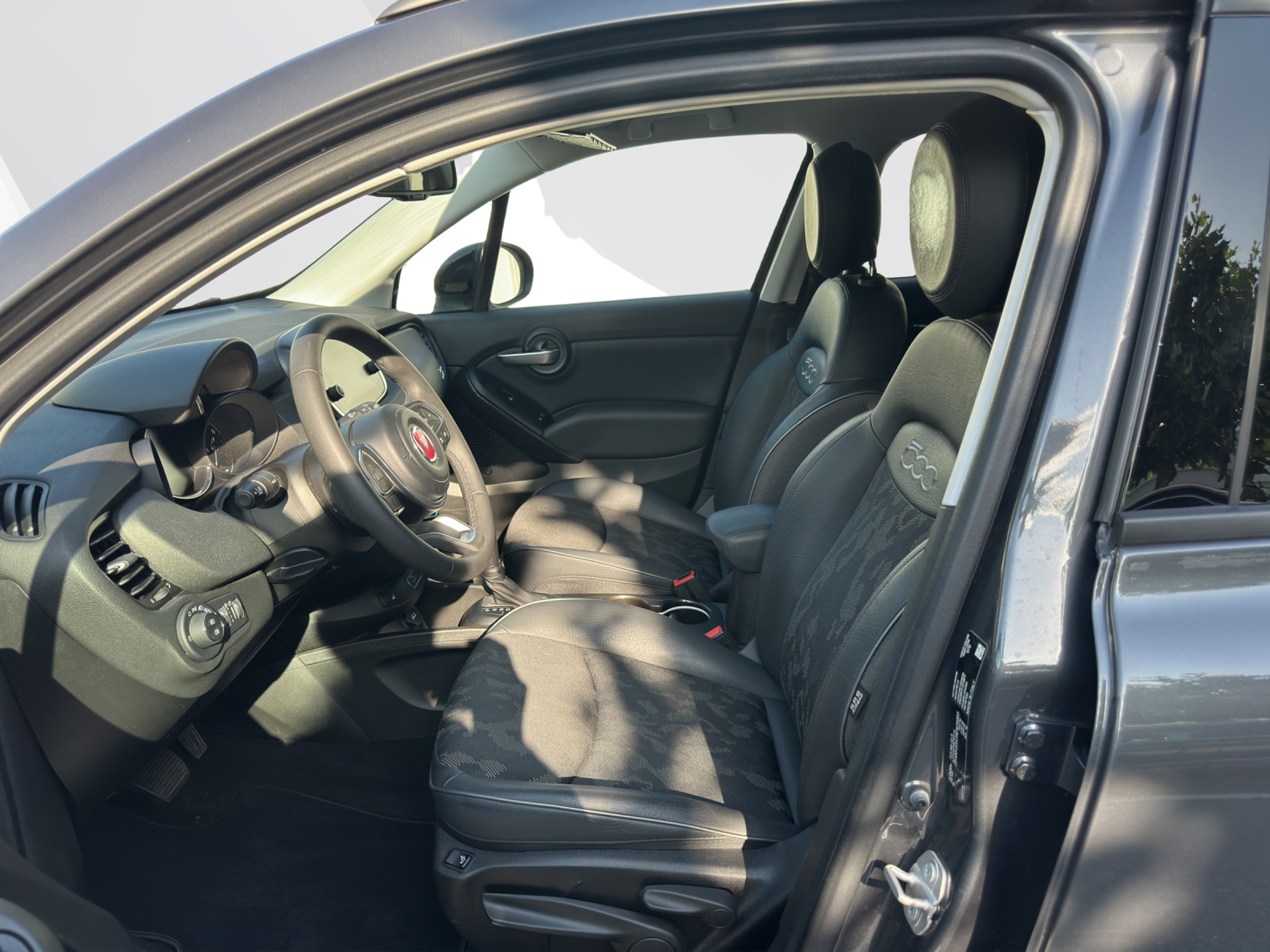 listing desktop thumbnail image 8