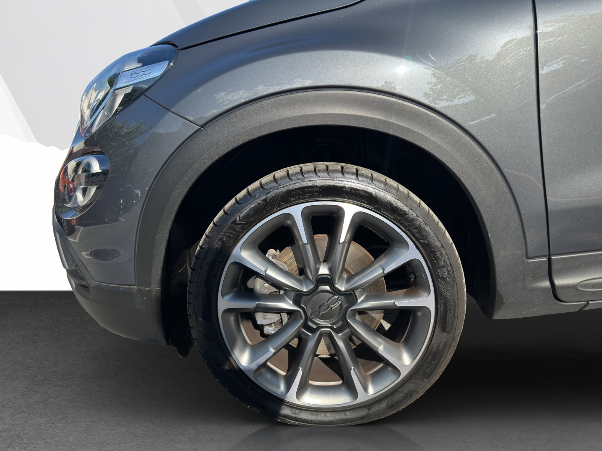 listing desktop thumbnail image 15