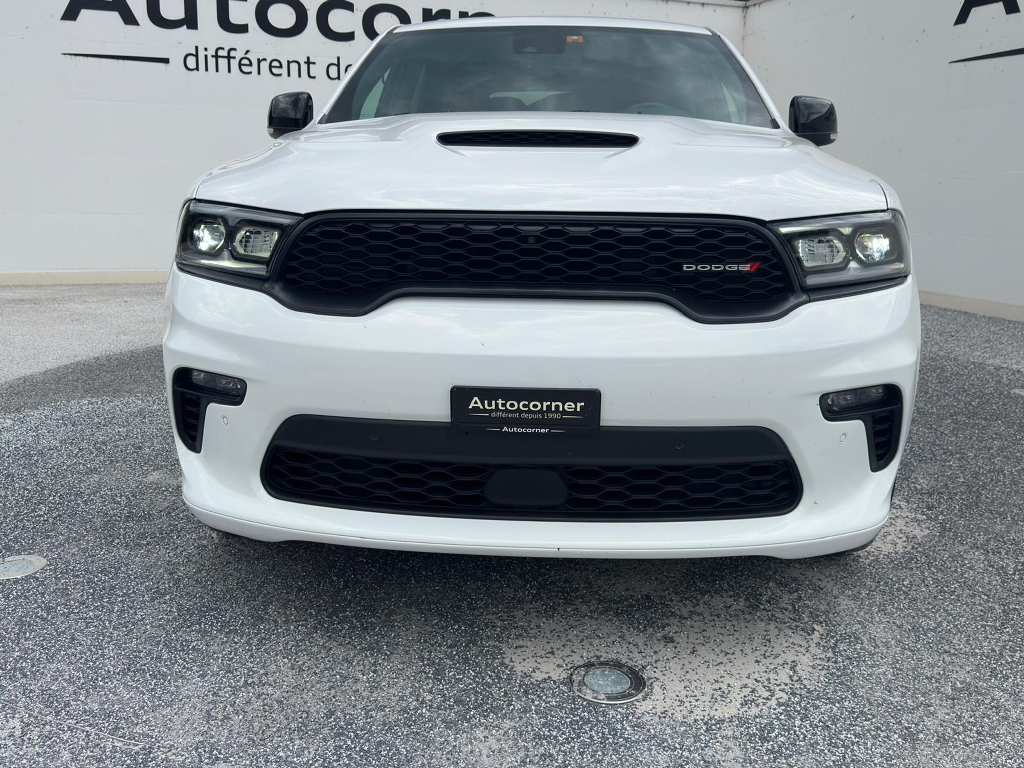 listing desktop thumbnail image 3