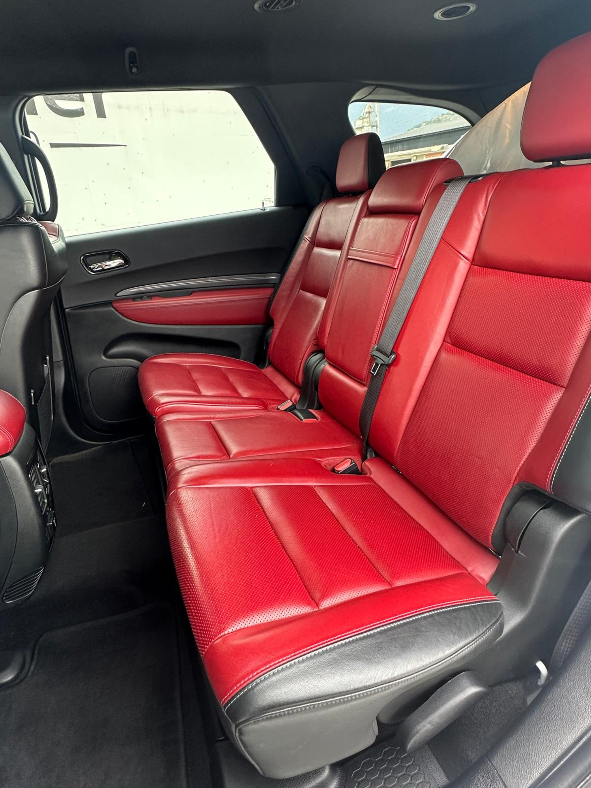 listing desktop thumbnail image 10