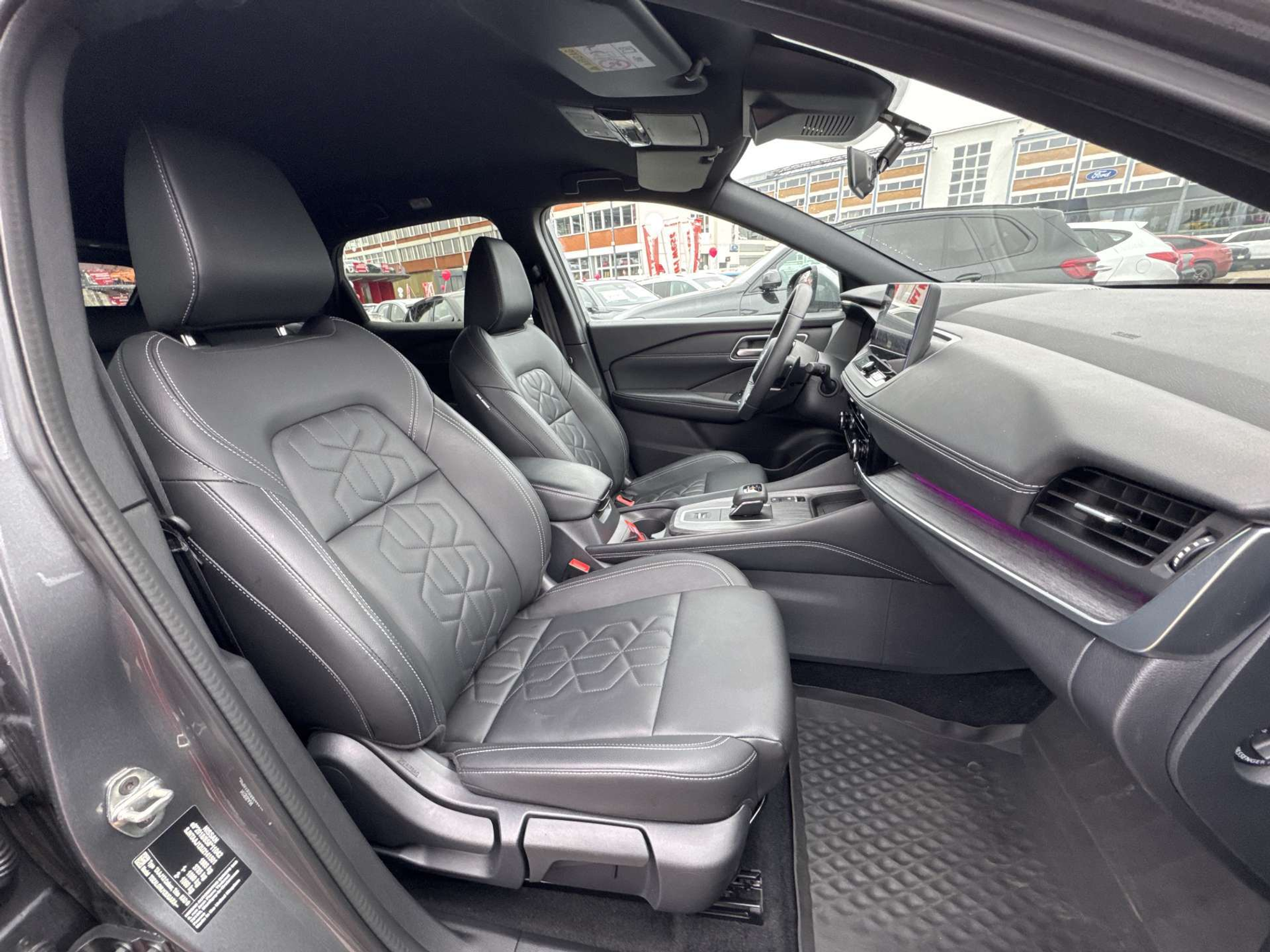 listing desktop thumbnail image 12