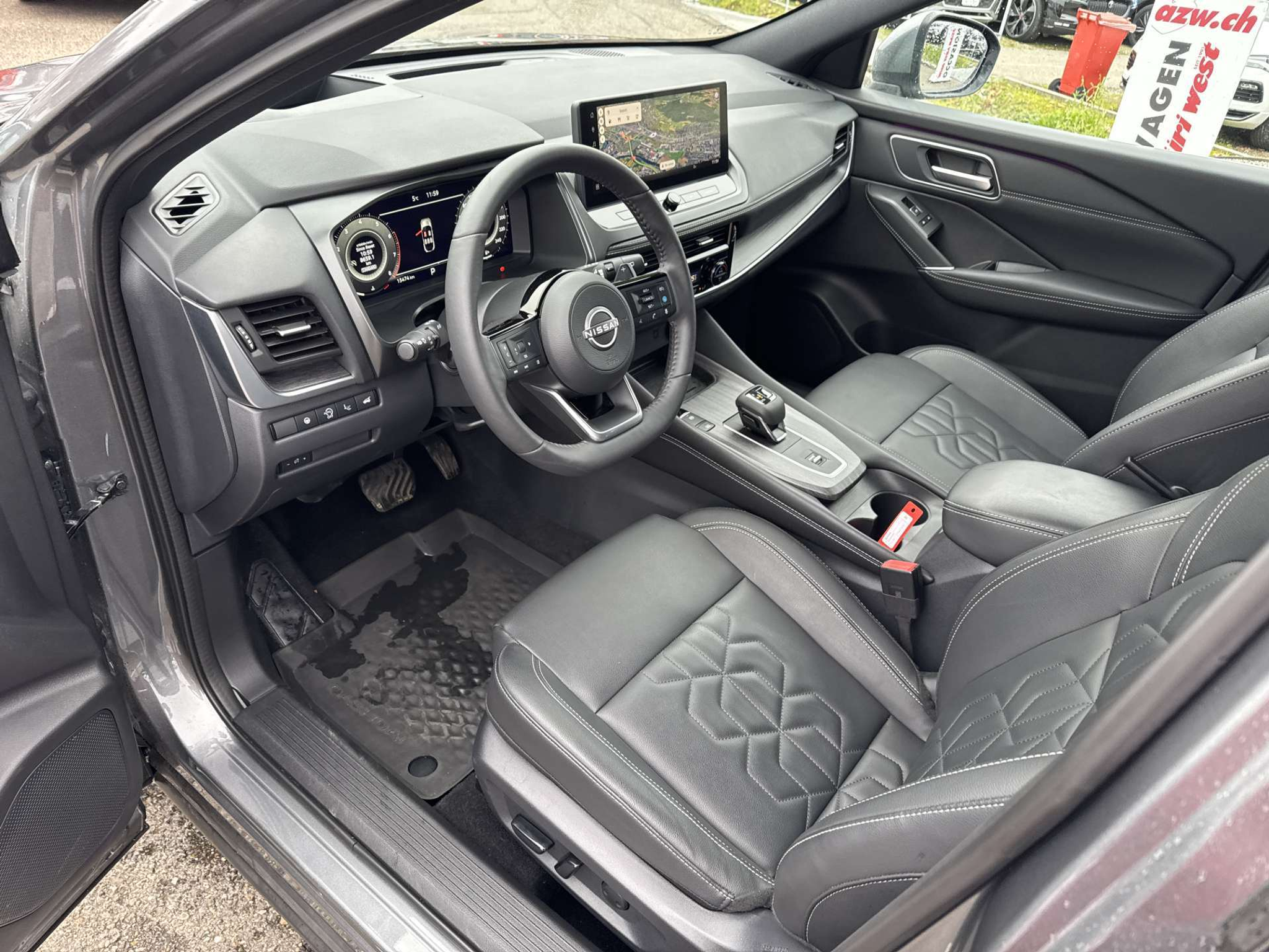 listing desktop thumbnail image 5