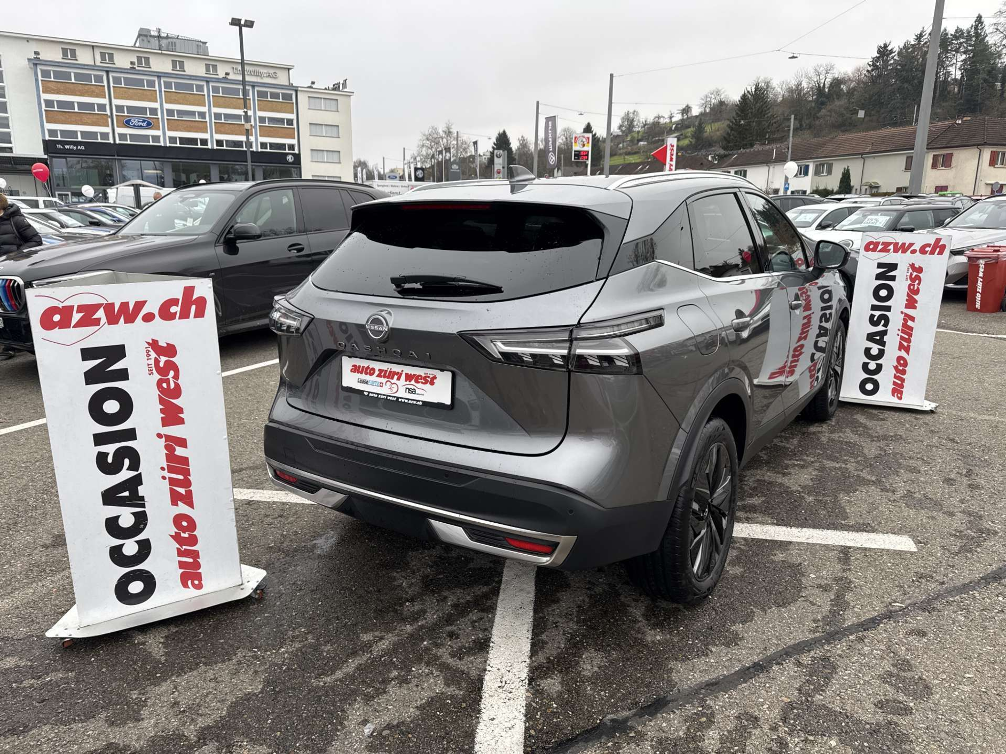 listing desktop thumbnail image 2