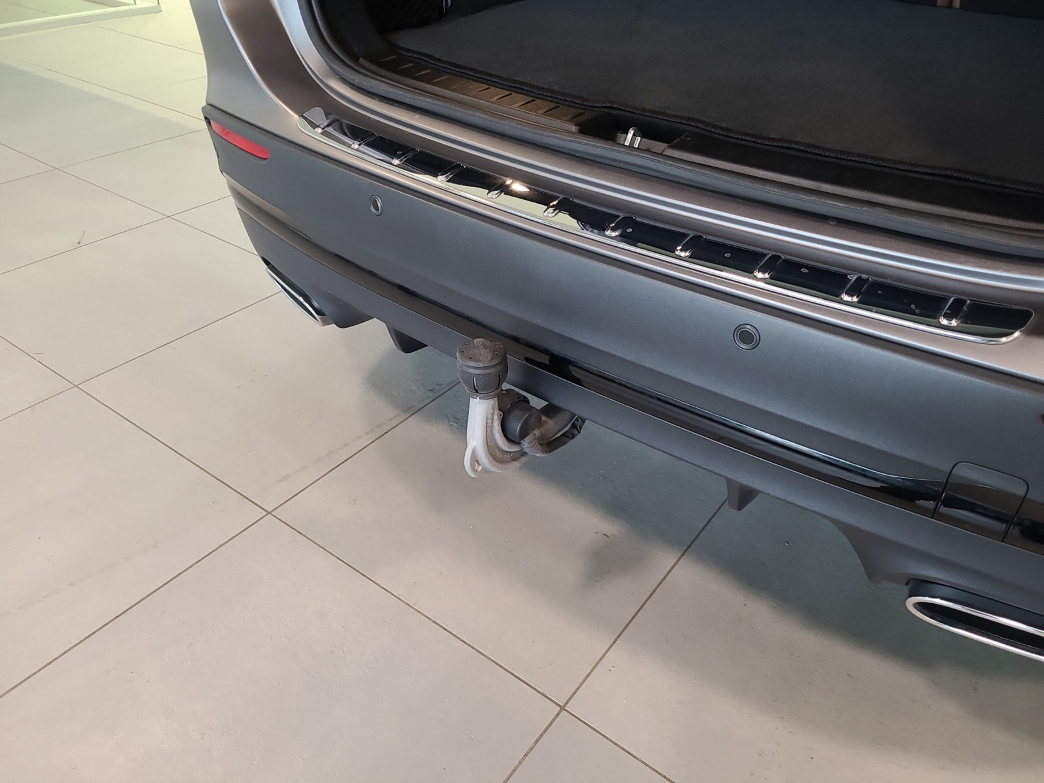 listing desktop thumbnail image 15