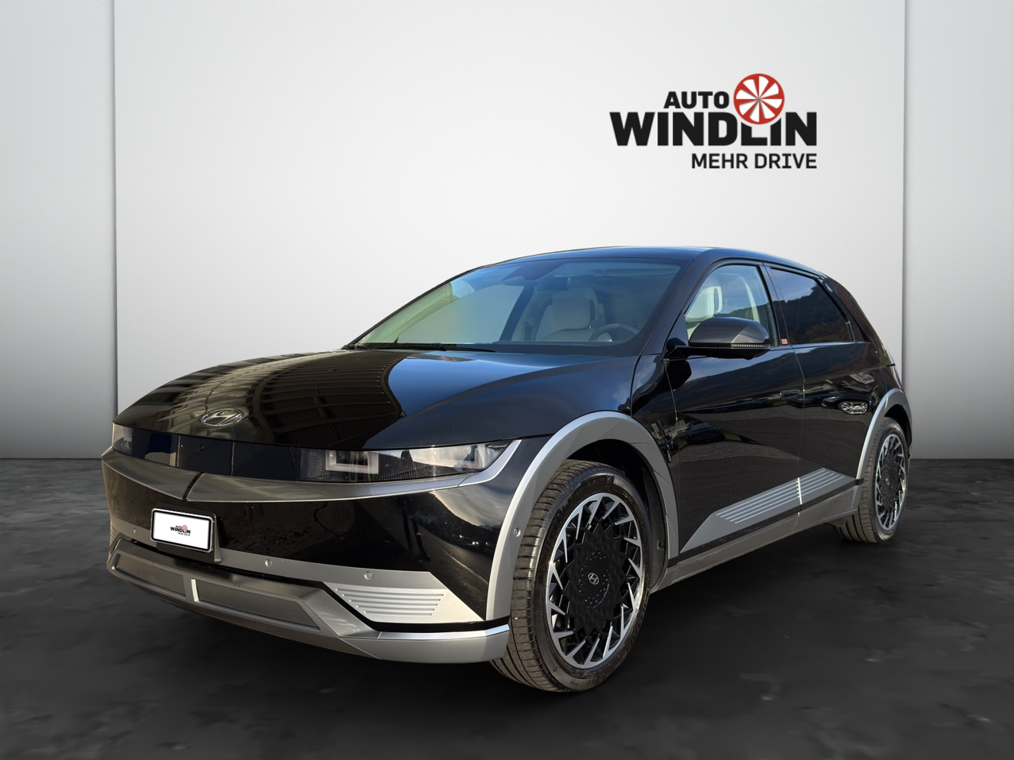 listing desktop thumbnail image 1