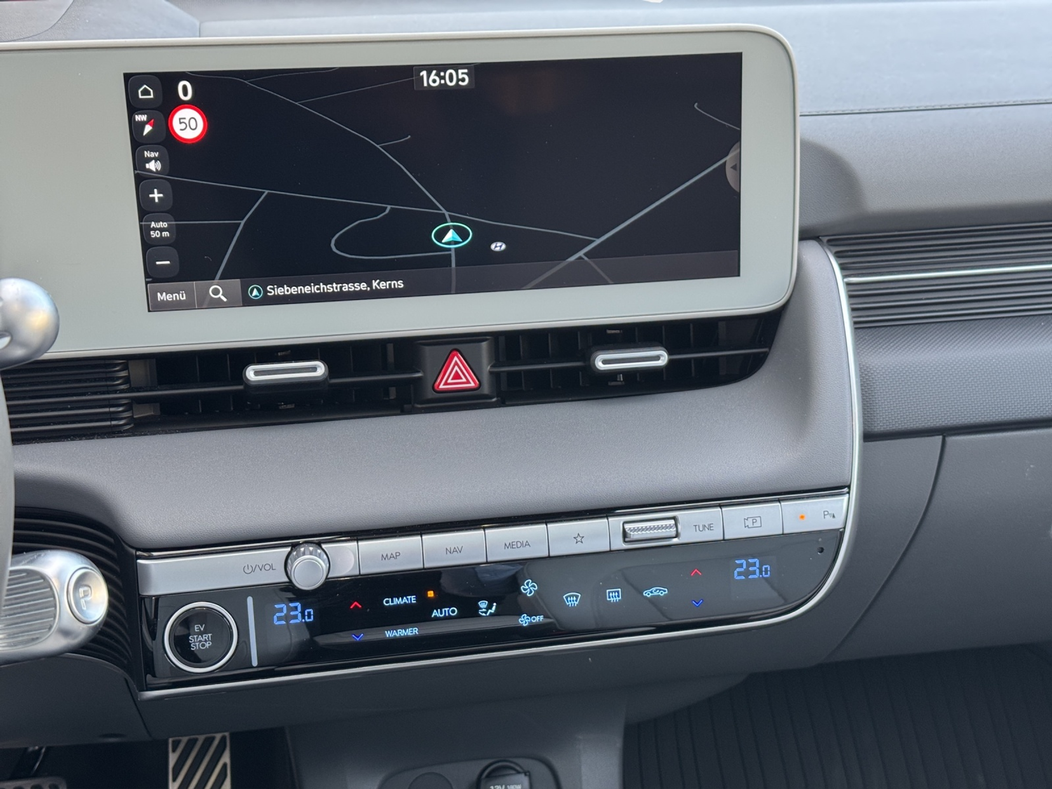 listing desktop thumbnail image 14