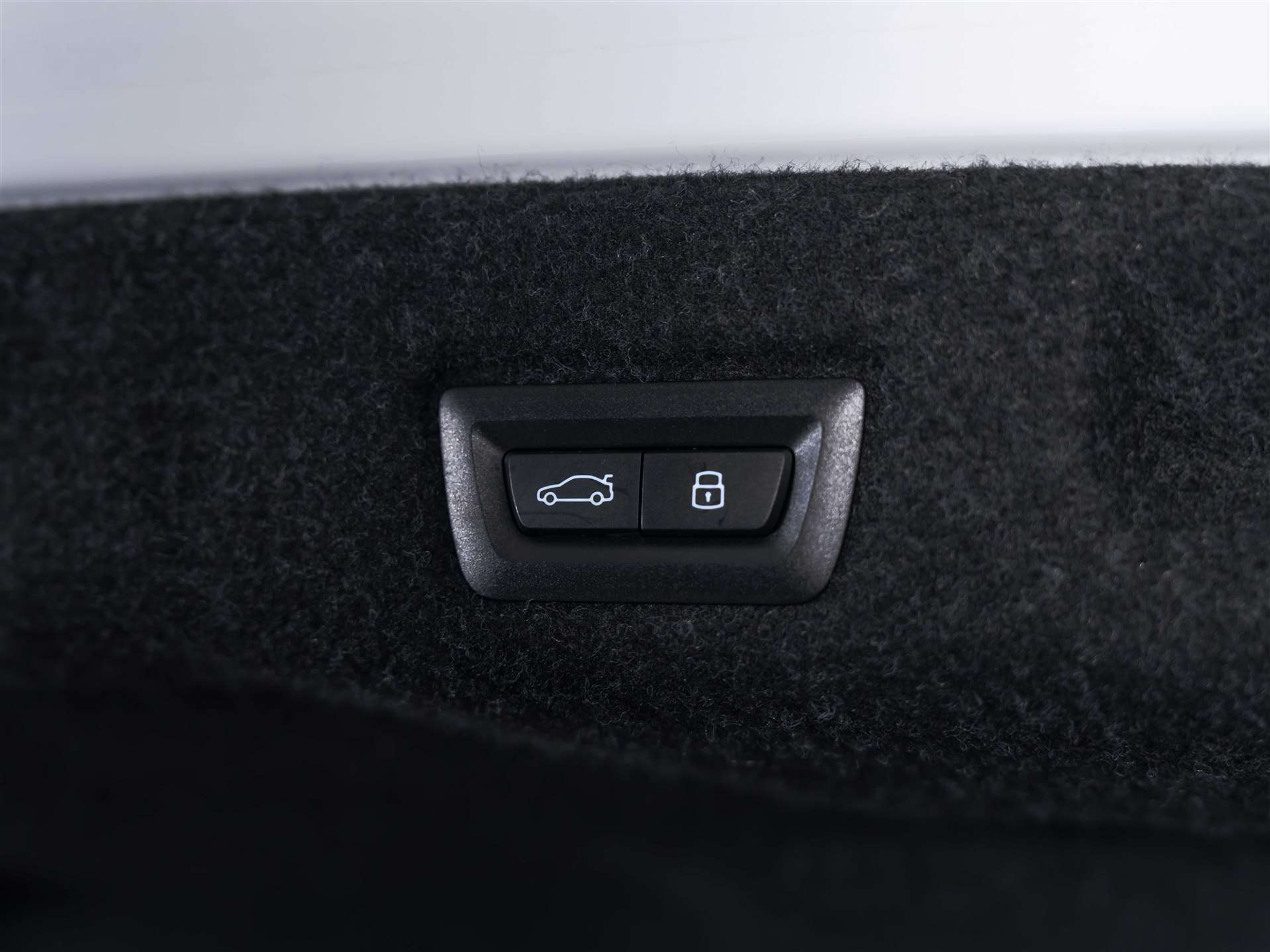 listing desktop thumbnail image 48