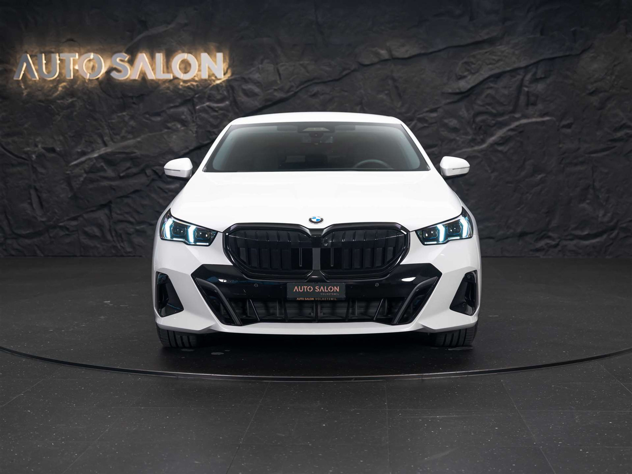 listing desktop thumbnail image 7