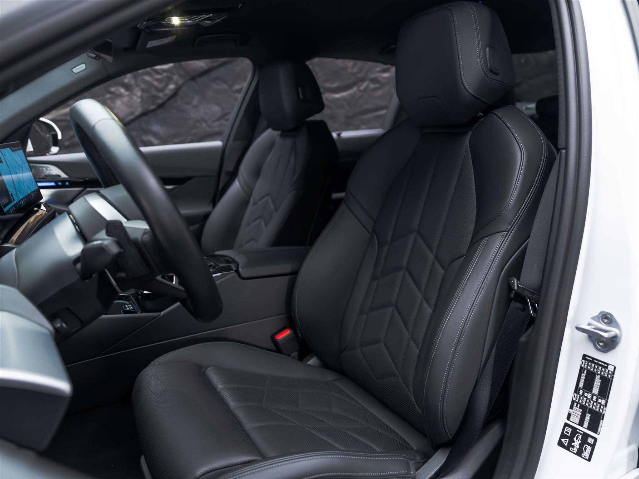 listing desktop thumbnail image 11