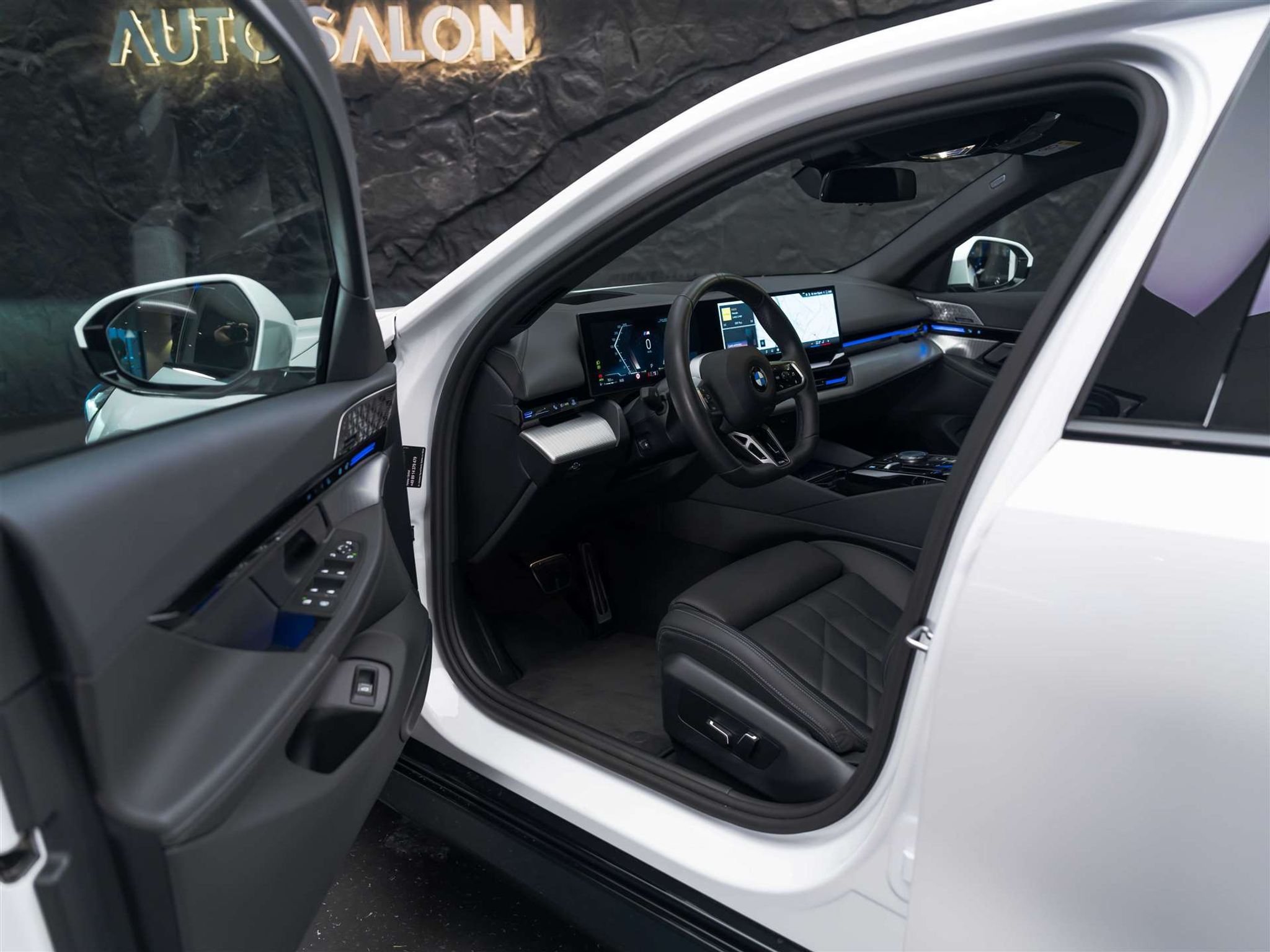 listing desktop thumbnail image 8