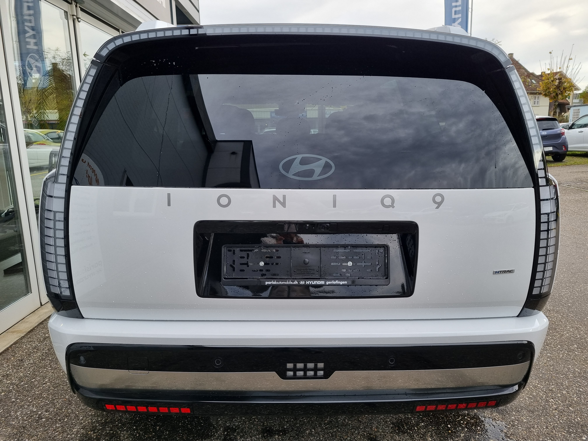 listing desktop thumbnail image 5