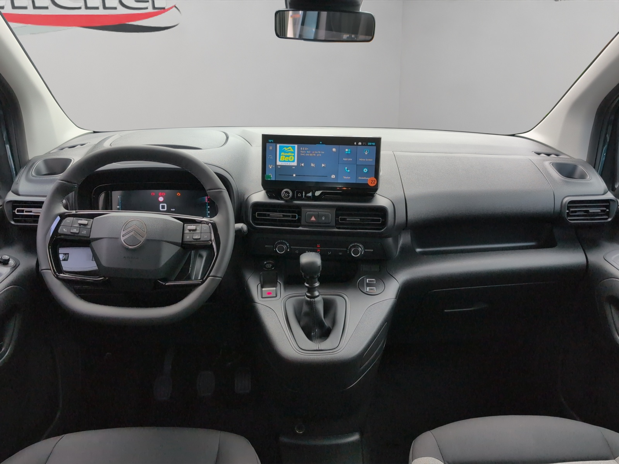 listing desktop thumbnail image 10